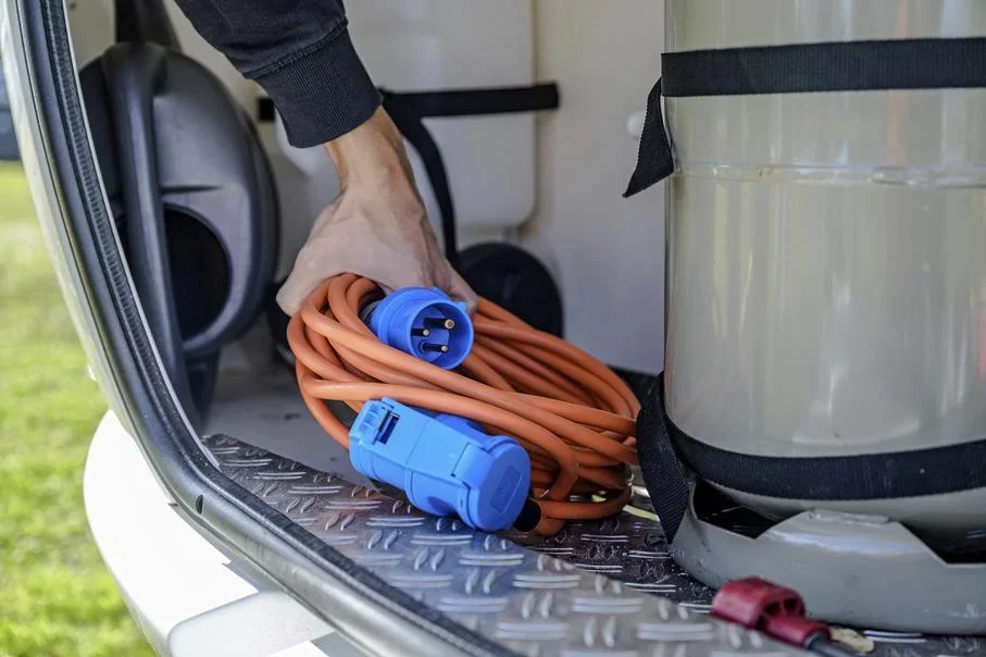 Camping Starter Set CEE, Schutzkontakt und Schutzbox - 1