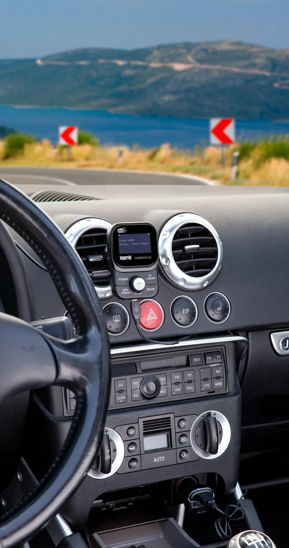 mobiler DAB+ Empfänger Dabman 65 (Akku, FM Transmitter für Auto, Bluetooth, Magnet Halter; Antenne) schwarz - 2