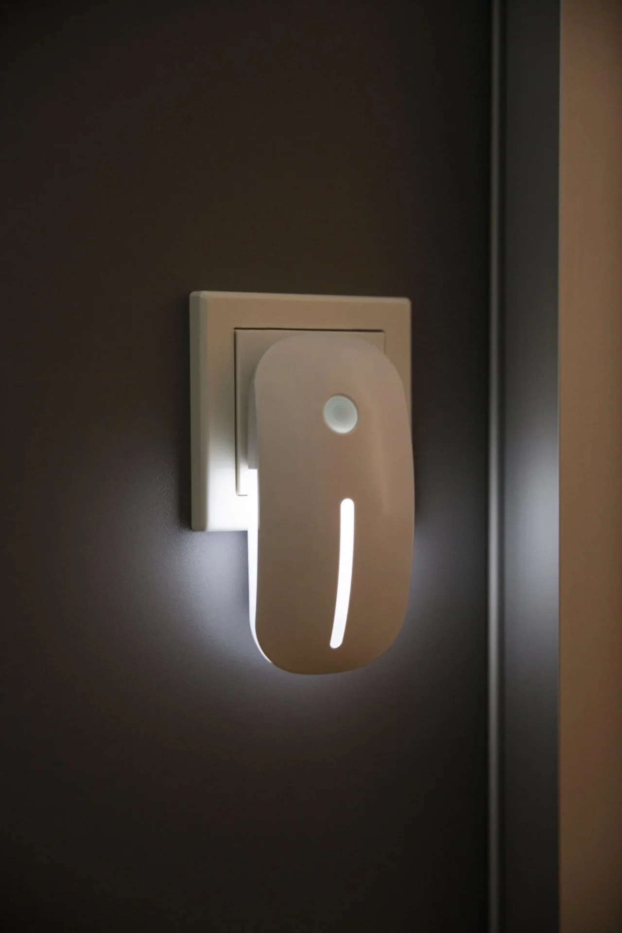 LED Nachtlicht mit Dämmerungsschalter - 2