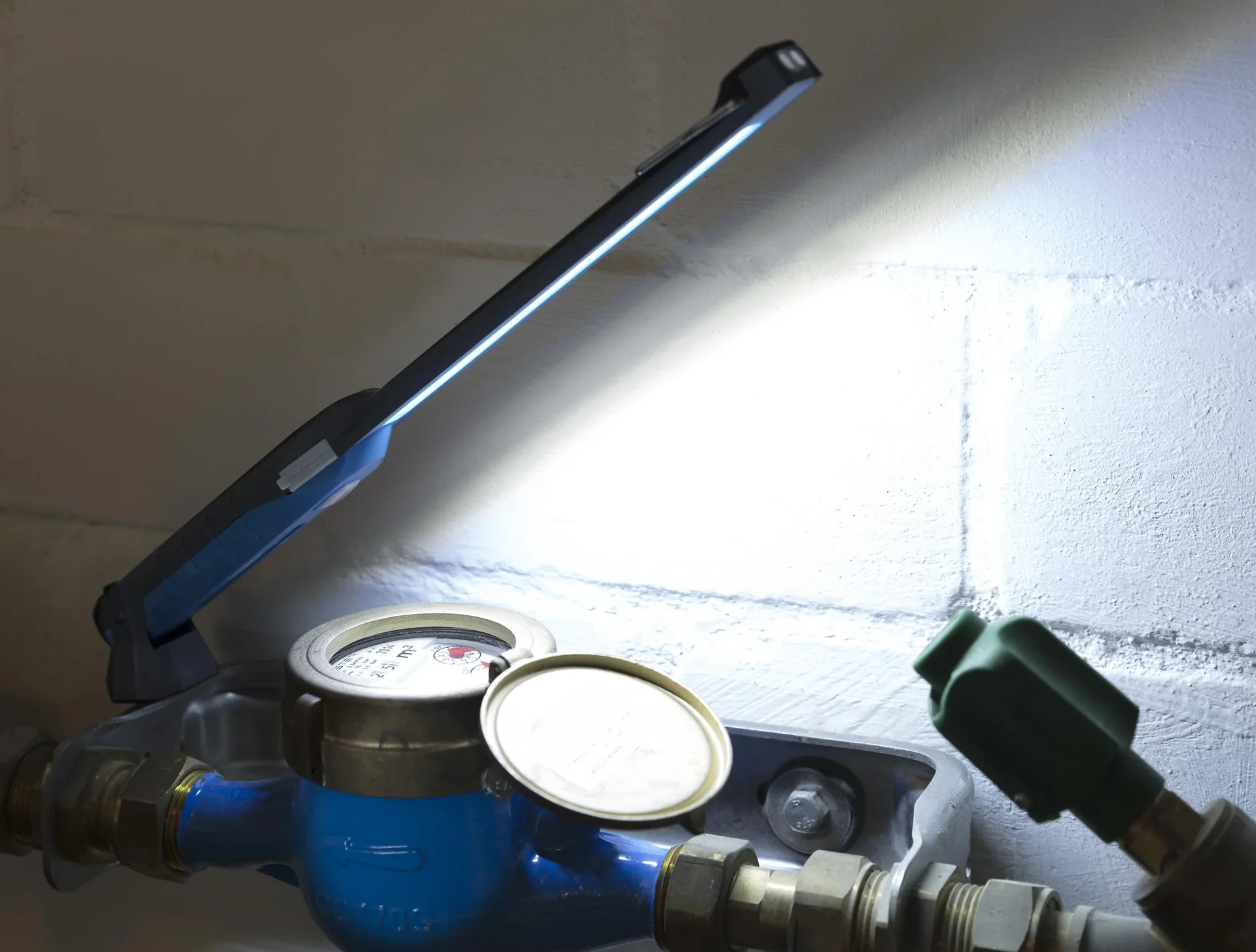 Inspektionsleuchte Super Slim, aufladbar mit COB Arbeitslicht und Taschenlampenfunktion - 1