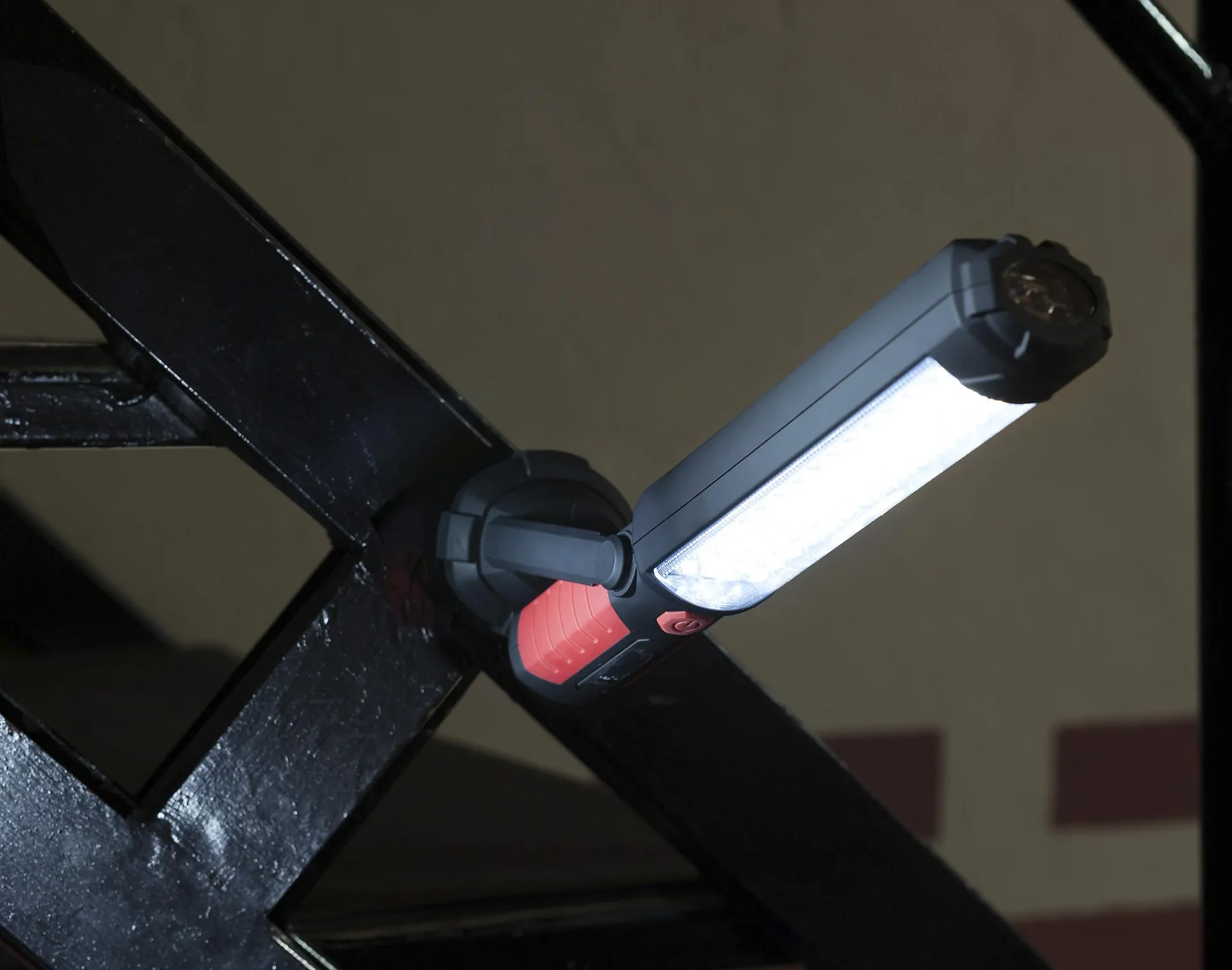 Arbeitslampe mit Warnblinklicht - 5