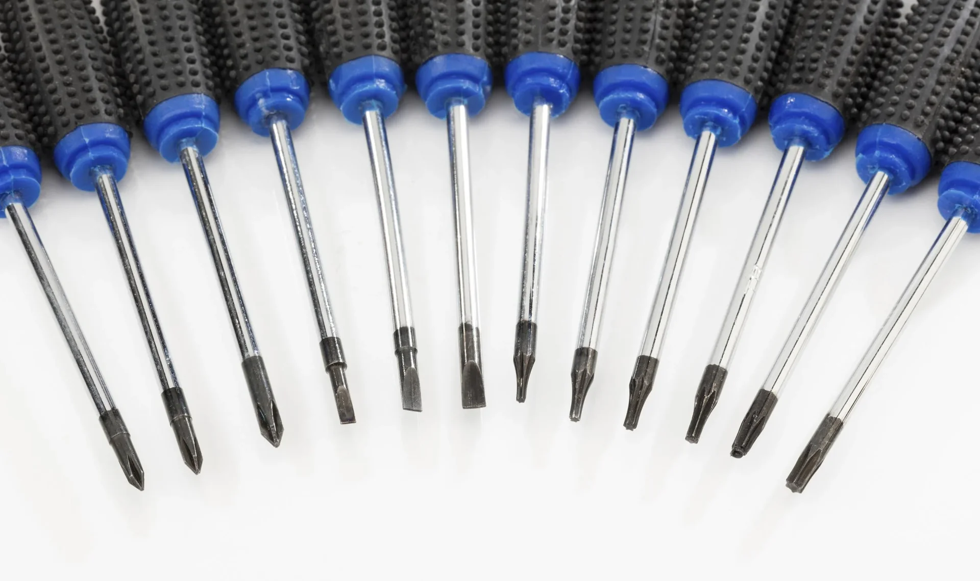 Schraubendreher Satz 98-teilig inklusive Bits- und Steckschlüsseleinsätzen + Gratis dazu Tasche - 4