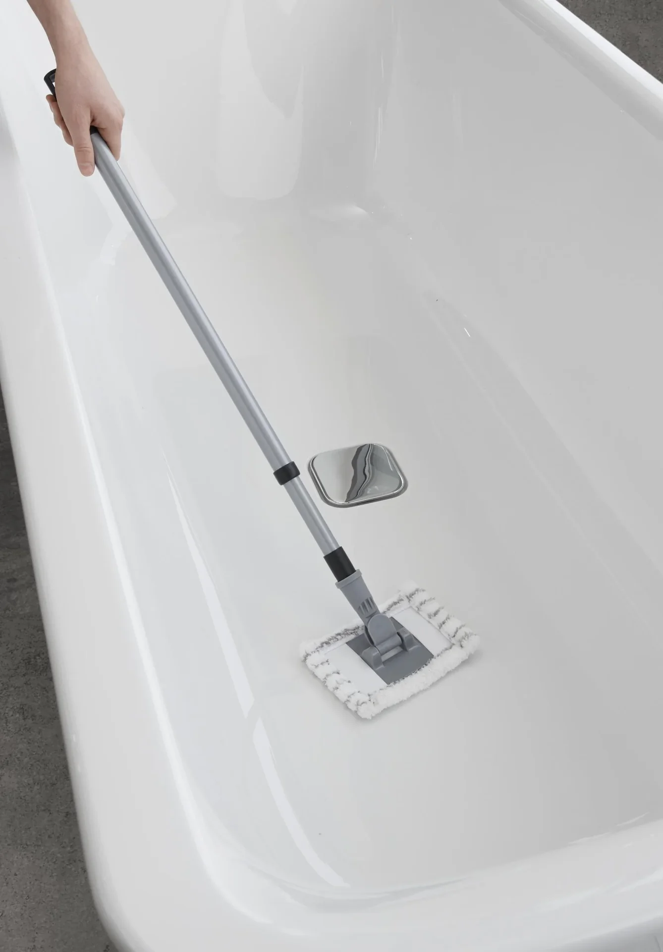 Bad- und Fliesenwischer inklusive 2 Ersatzbezüge - 1