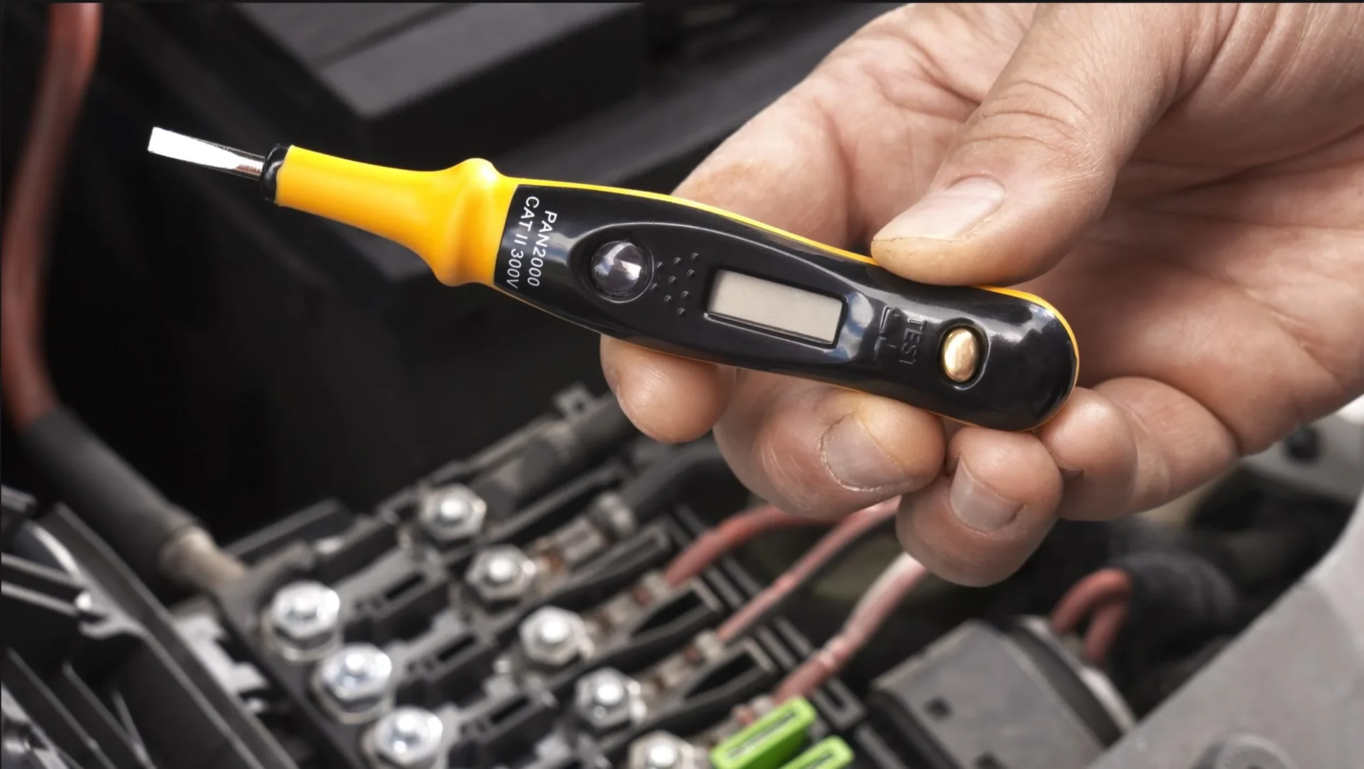 Spannungsprüfer, 1-polig mit LCD-Anzeige, 12-220 V AC/ 12-36 V DC - 7