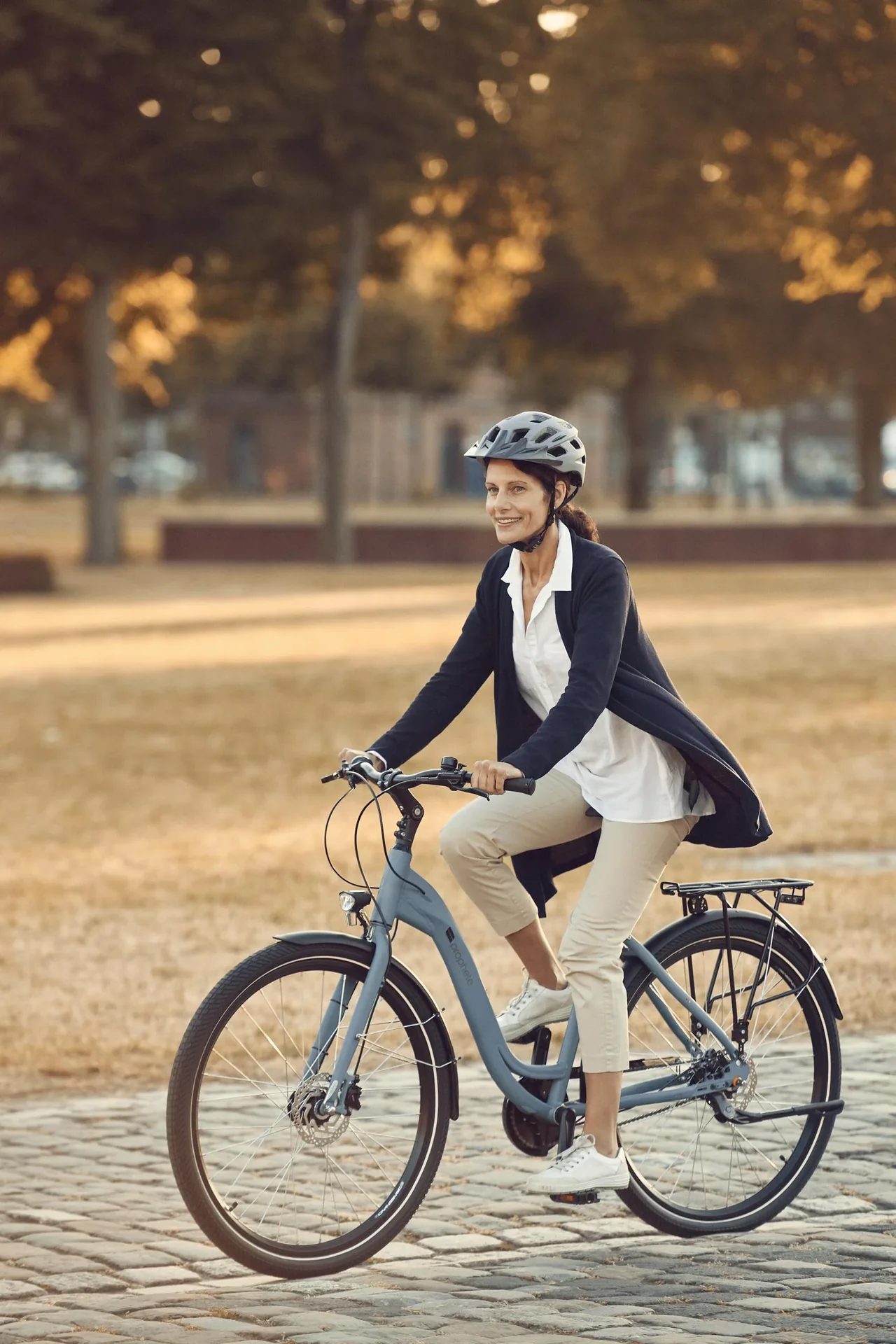 City-Bike GENIESSER 20.BTC.10, 28", 7 Gang, Farbe blau-matt - 4