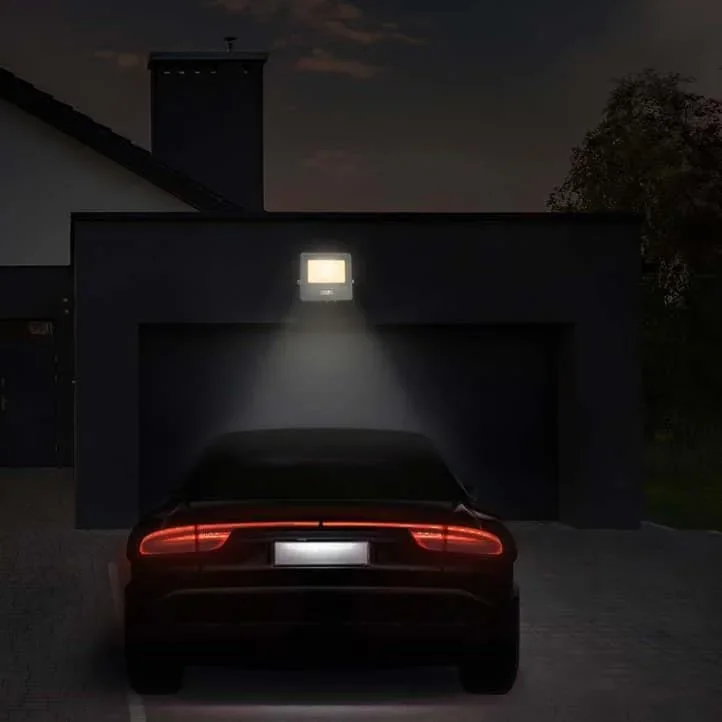 VT-118S LED-Flutlicht mit Sensor - 10 W - 735 Lm - 3000K - Weiß - 4