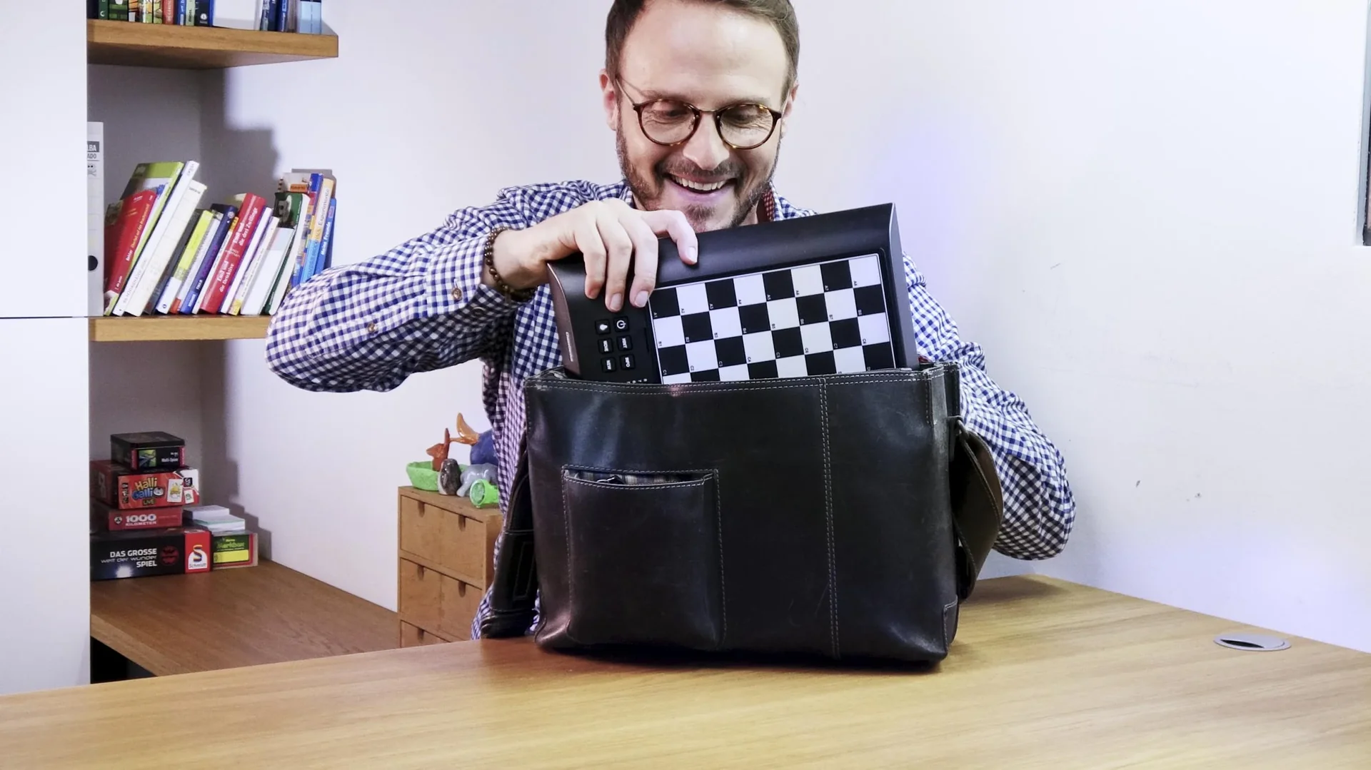 SchachcomputerChess Genius Pro - 5