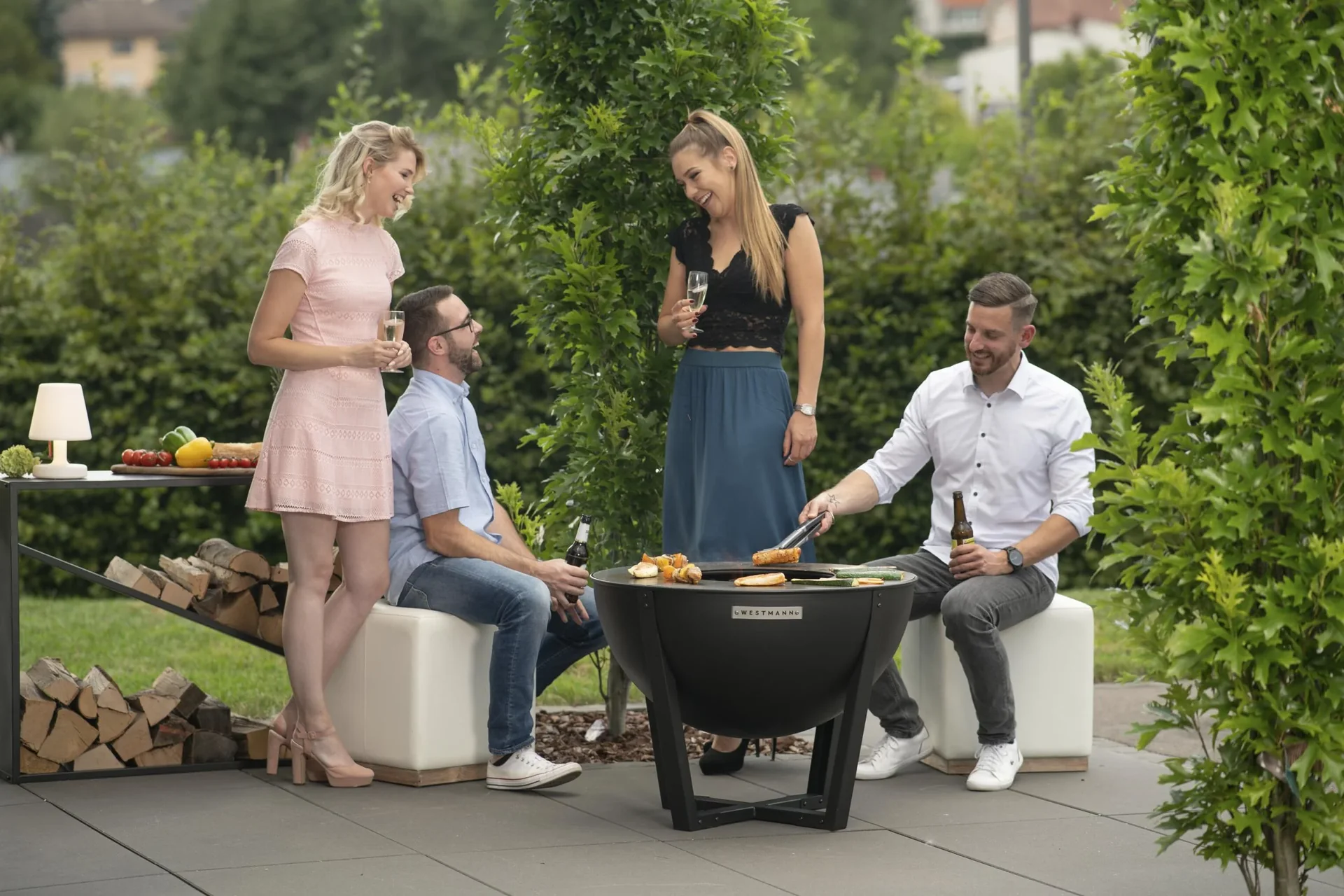 Grill und Feuerstelle, schwarz - 0