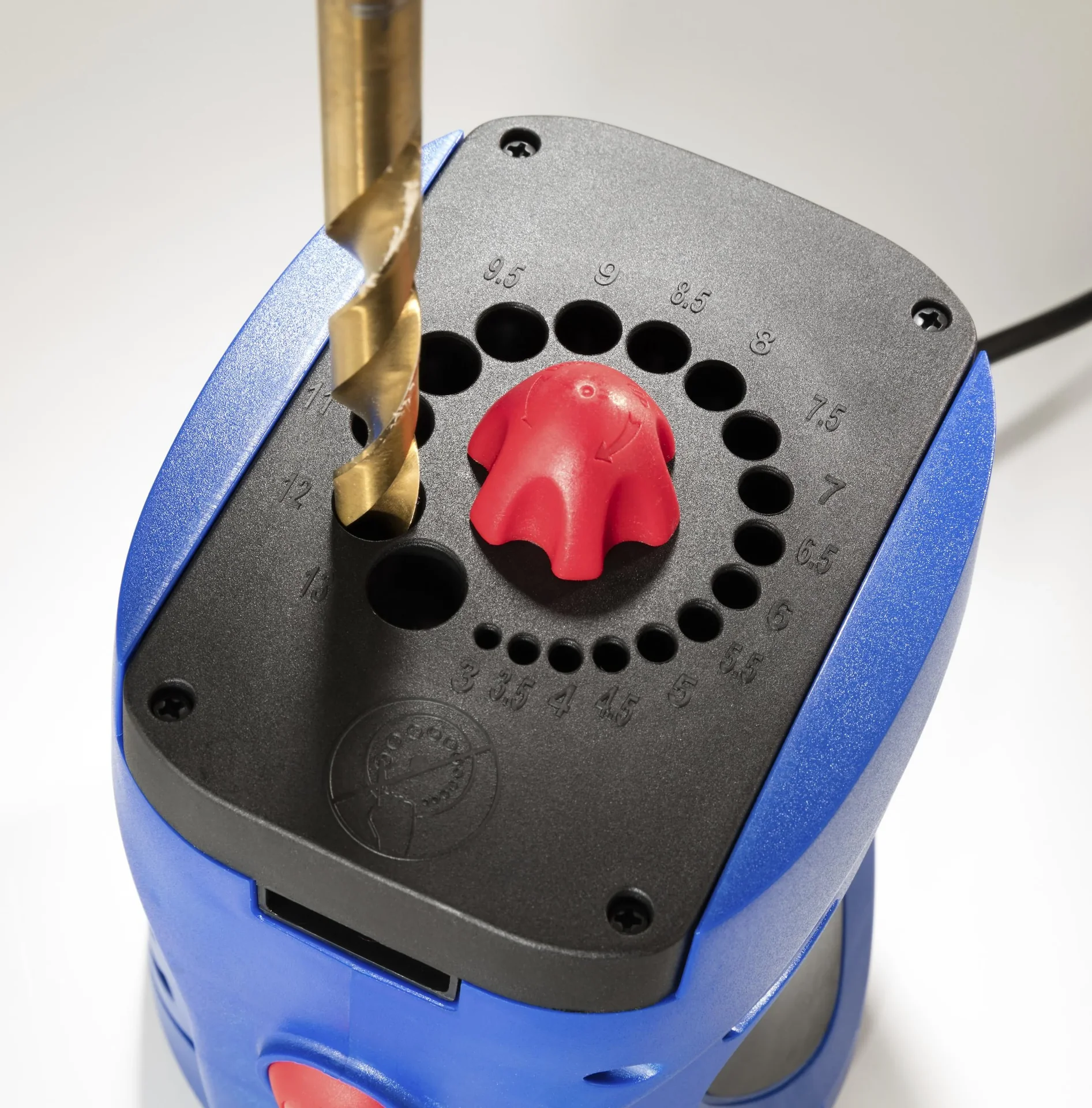 Elektro-Spiralbohrer-Schärfgerät inklusive 10 x HSS-Spiralbohrer 5,0 mm - 5