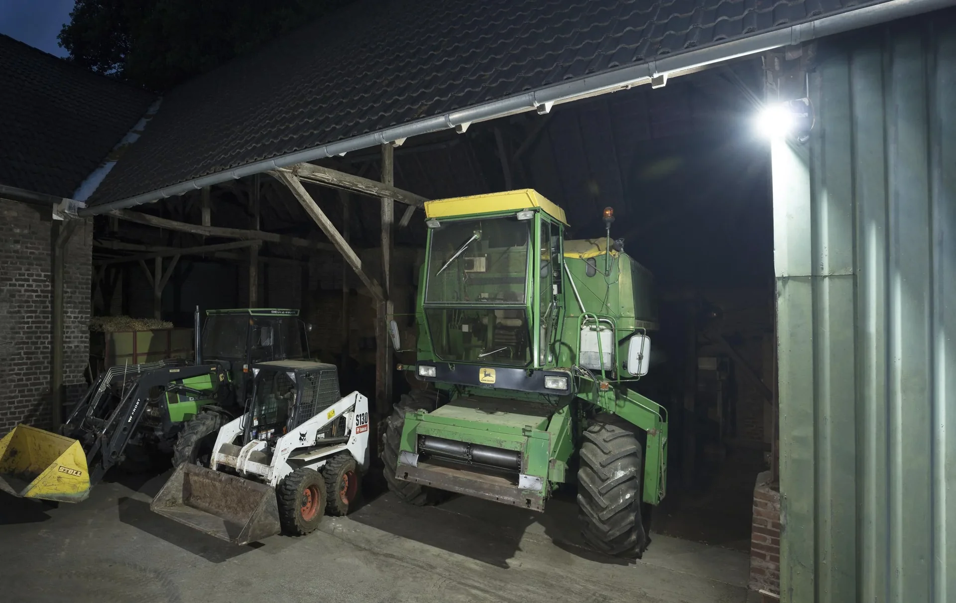 Fluter mit Alarmsirene und Fernbedienung - 3