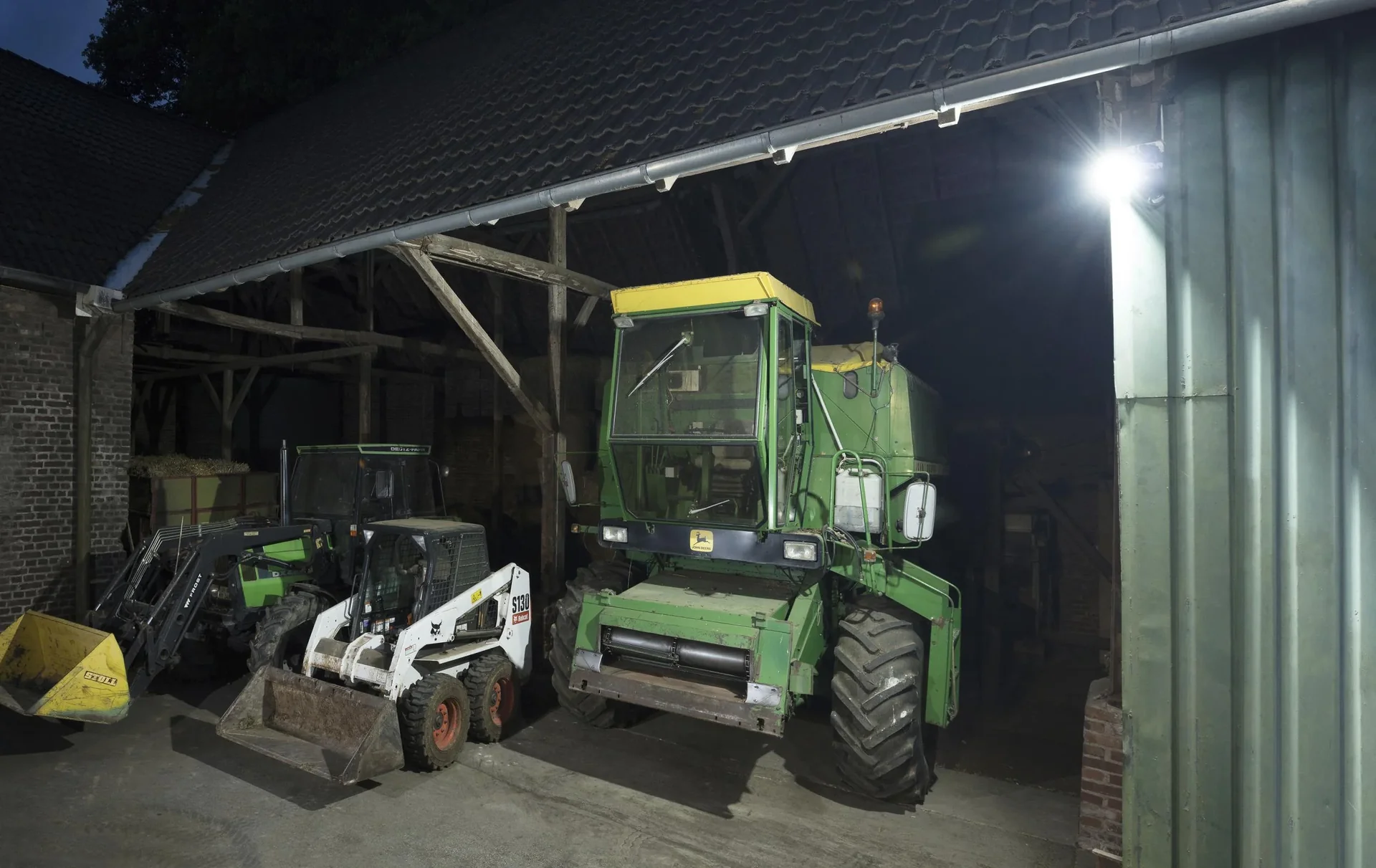 Fluter mit Alarmsirene und Fernbedienung - 4