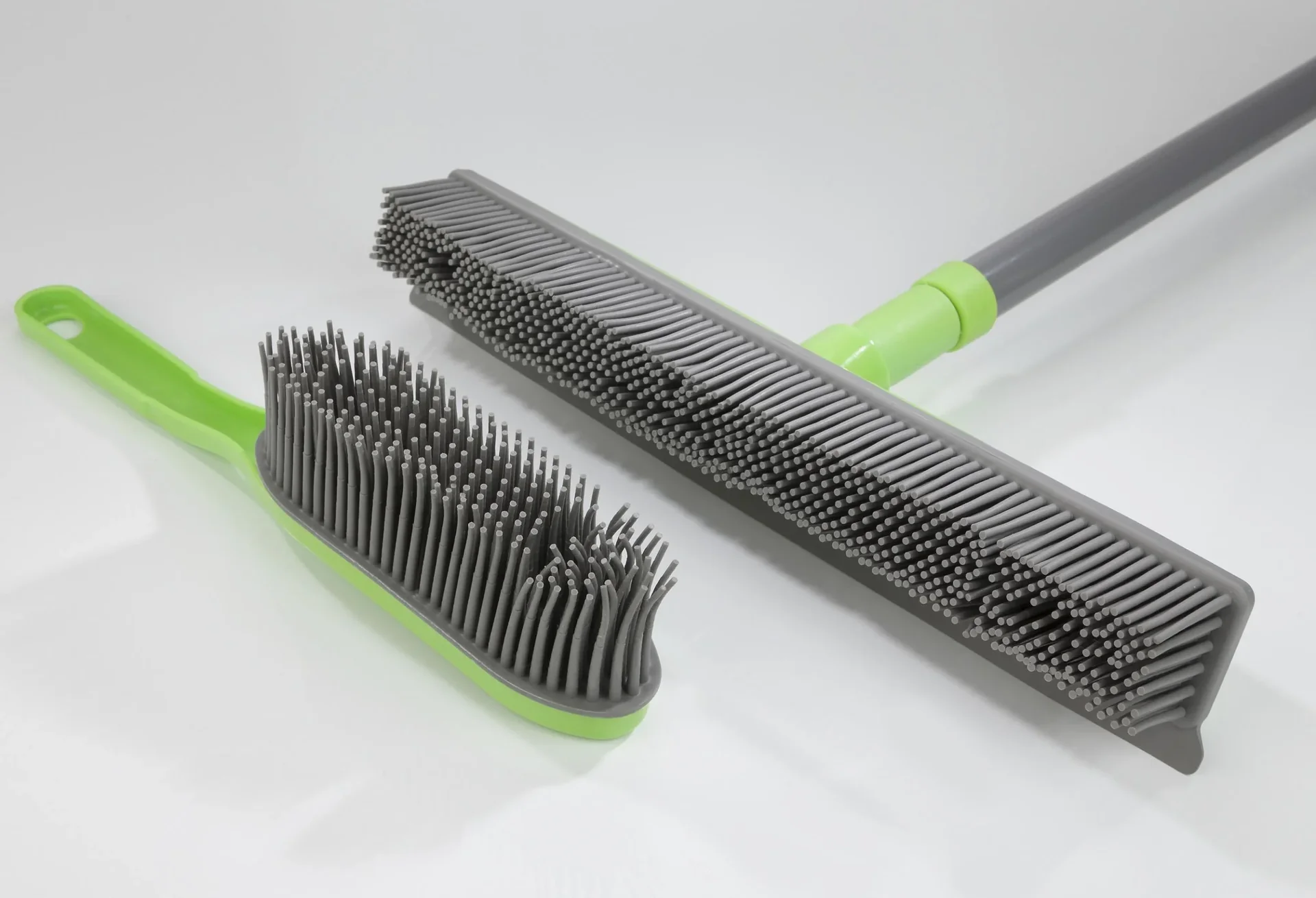 Gummibesen Set, 3teilig - farblich sortiert, Wischbesen + GRATIS Kehrschaufel - 2