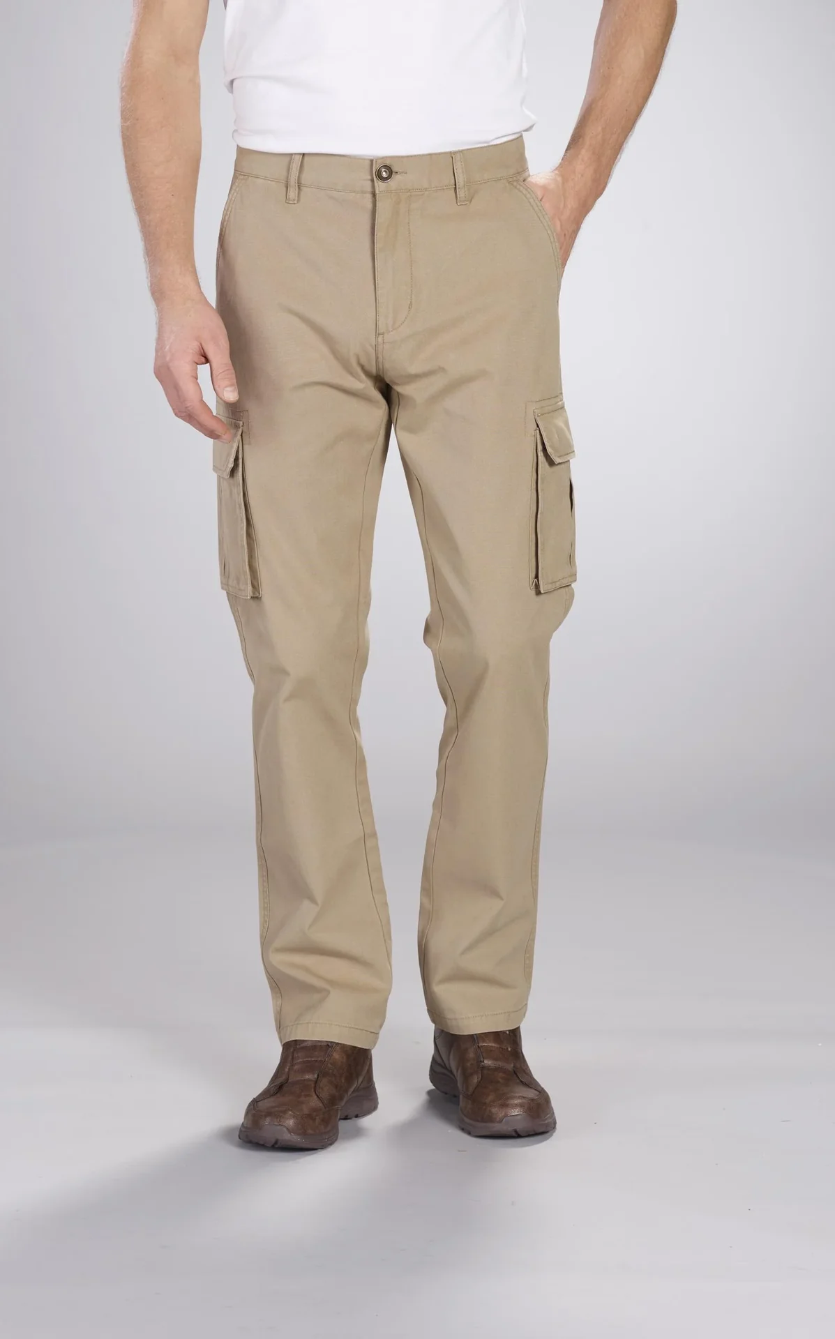 Cargohose mit 2 aufgesetzten Beintaschen, Farbe beige, Gr.48 - 0