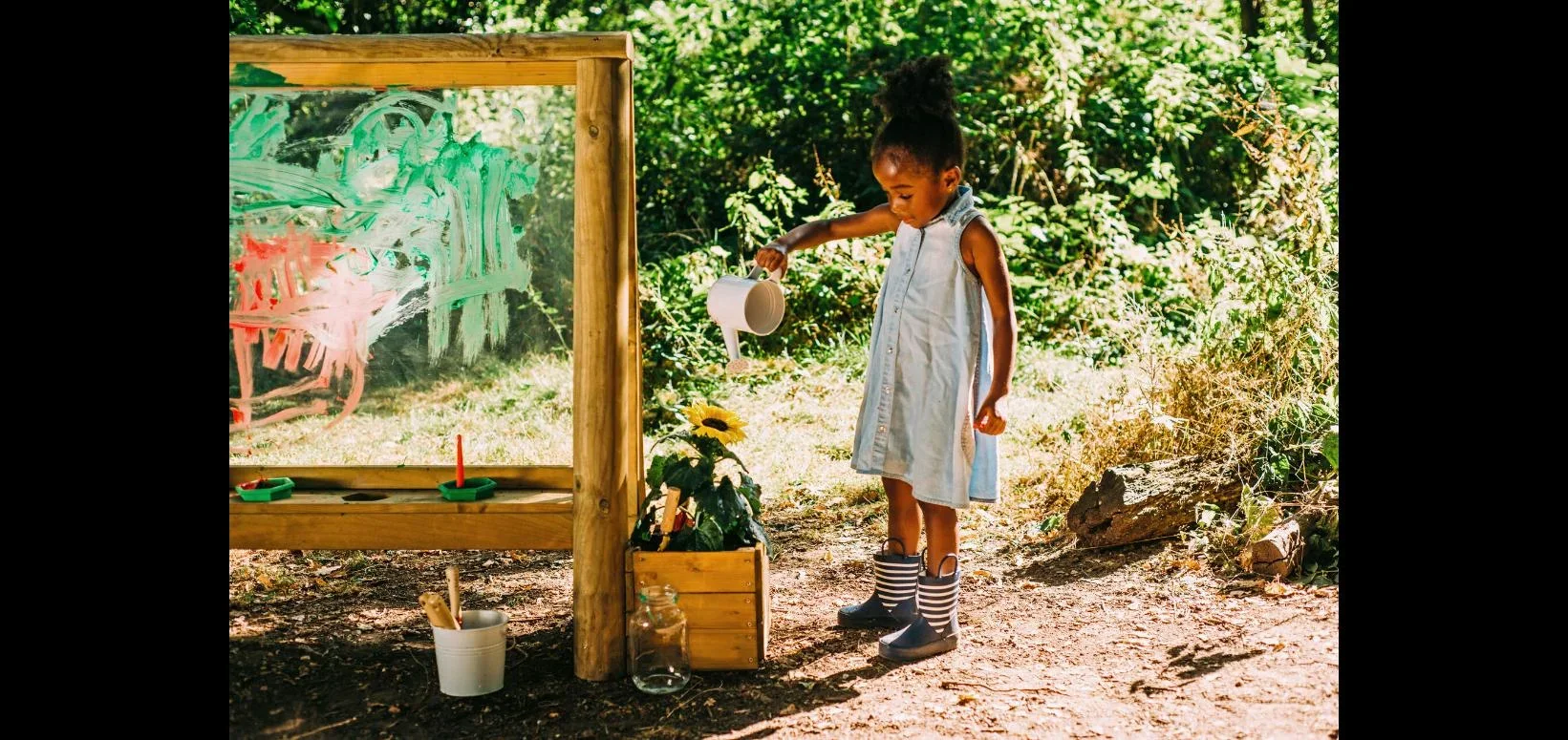 Discovery Tafel Outdoor Schreib- und Maltafel für Kinder aus Holz, Pflanzkübel, Windspiel, natur - 4