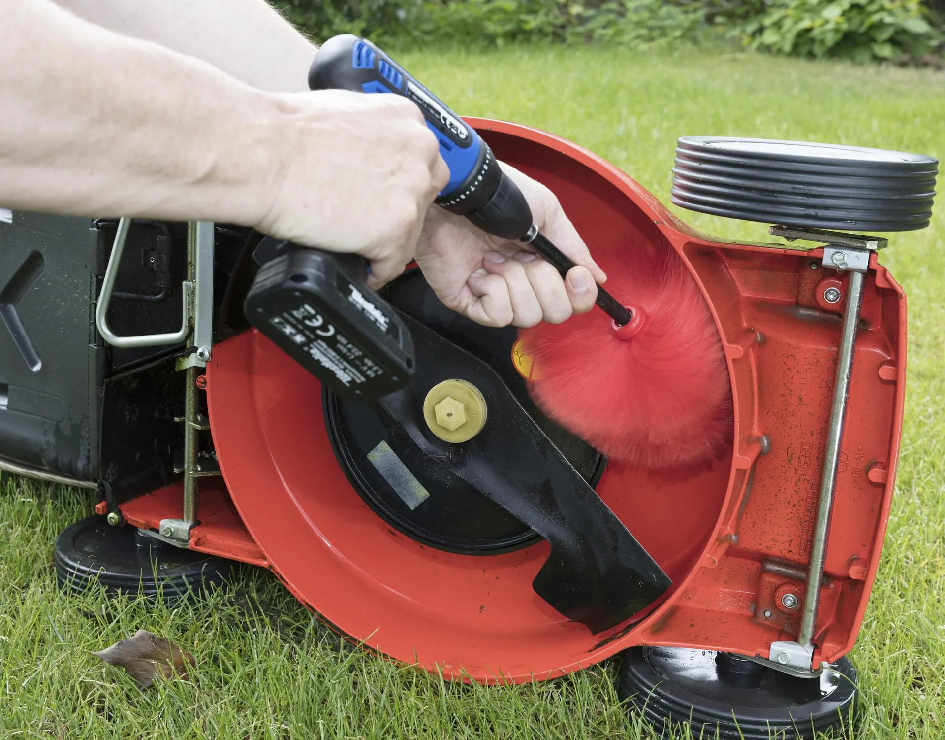 High-Tech Felgen Reinigungsbürste - extrem einfache und schnelle Reinigung von Felgen - 5