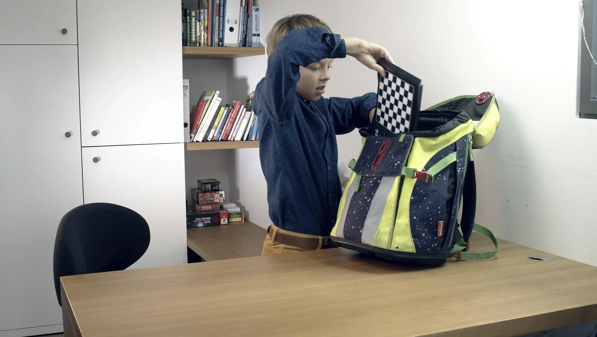 Schachcomputer Karpov Schachschule - 9