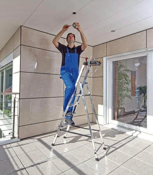 Stufen-Stehleiter Secury mit 4 Stufen und mit Ablage - 0