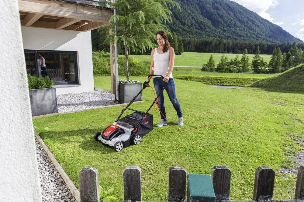 Elektro-Vertikutierer "Combi Care 36.8 E Comfort" - 0