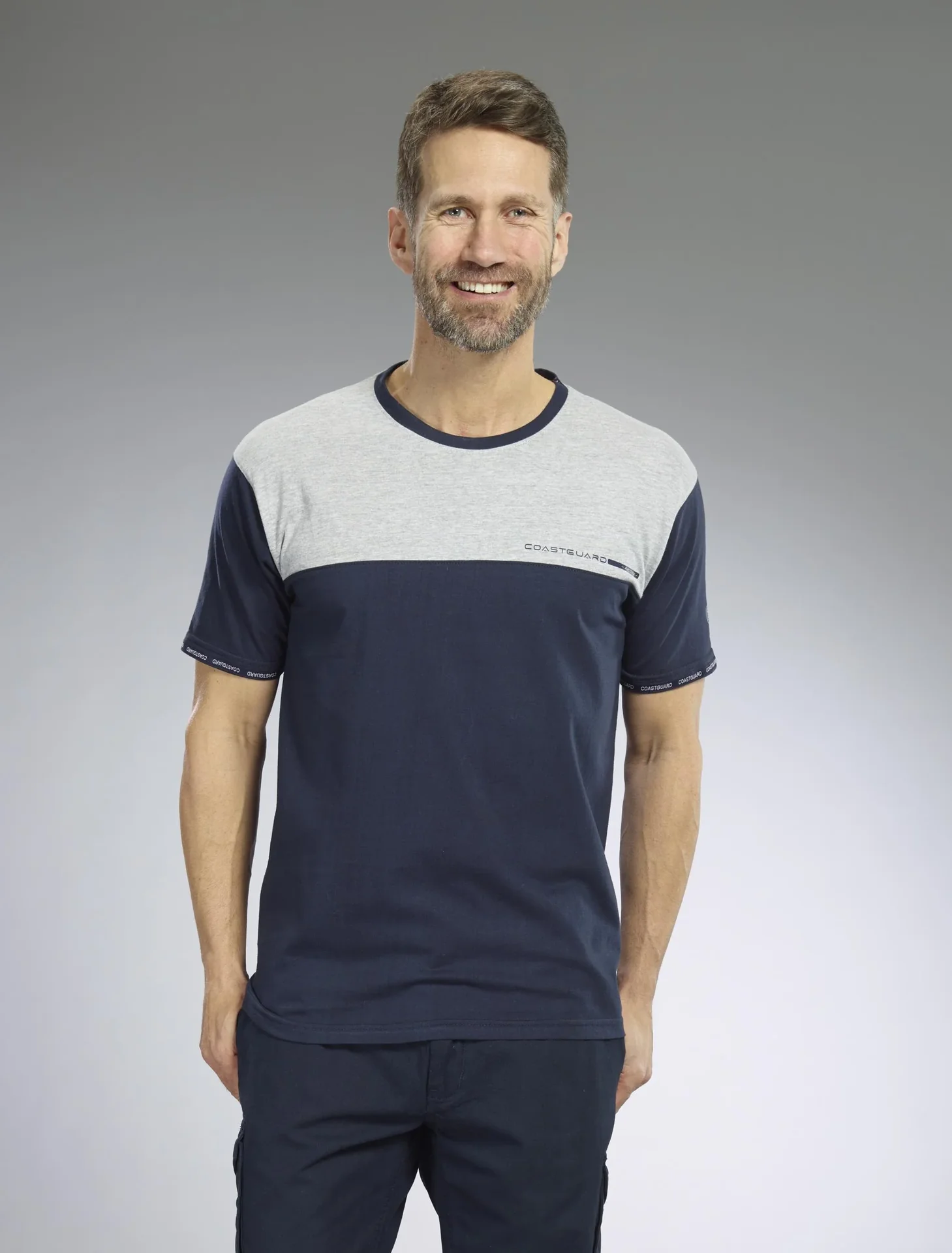 Bermuda Shorts, Farbe marine, Gr.M - 10