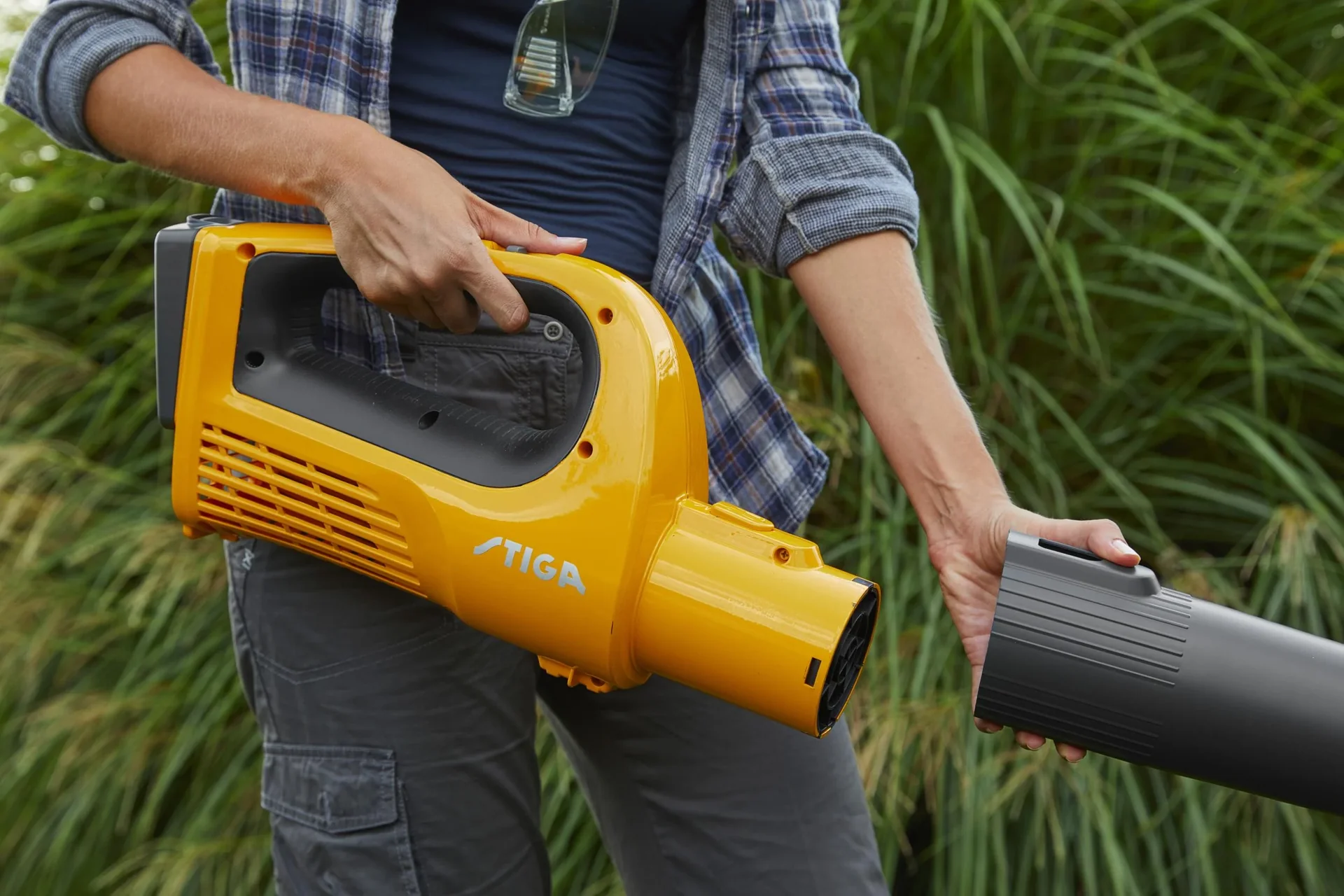 Akku-Laubbläser BL 100e (Inkl. Akku u. Ladegerät) - 2