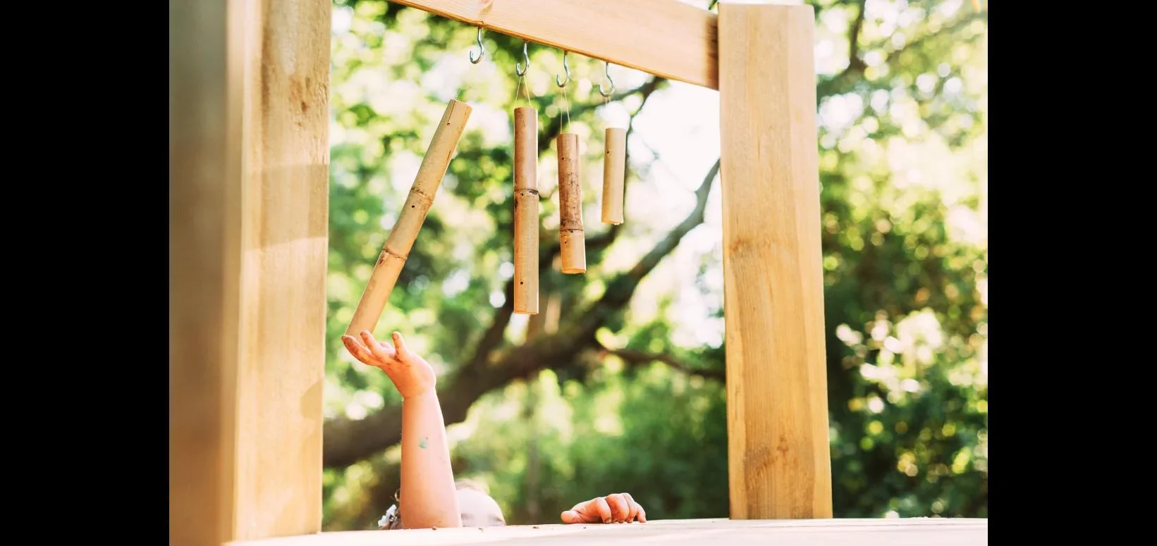 Discovery Spielhaus Outdoor-Spielhaus für Kinder aus Holz, Kletterrampe, Rutsche, Pflanzkübel, Malscheibe, natur - 4