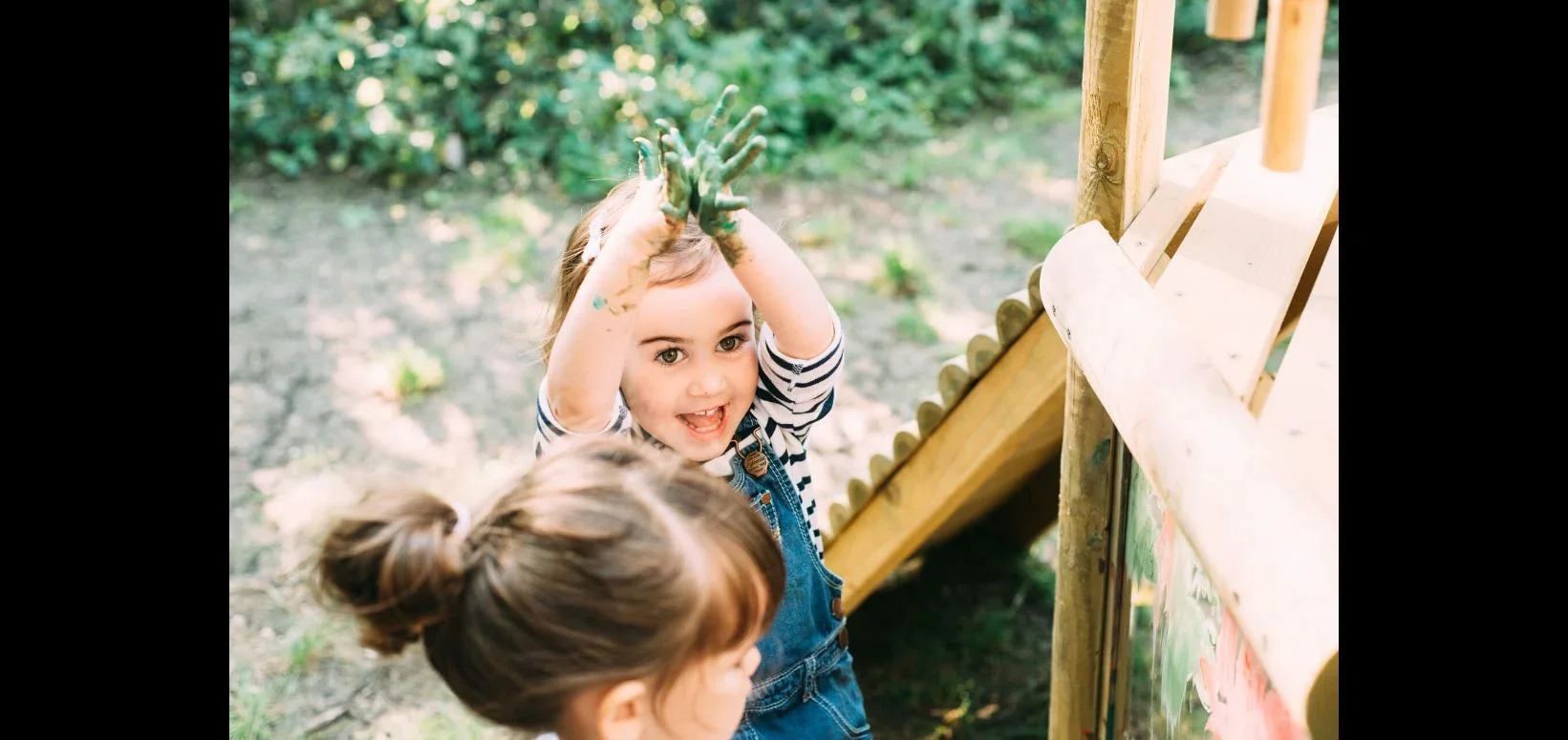 Discovery Spielhaus Outdoor-Spielhaus für Kinder aus Holz, Kletterrampe, Rutsche, Pflanzkübel, Malscheibe, natur - 9