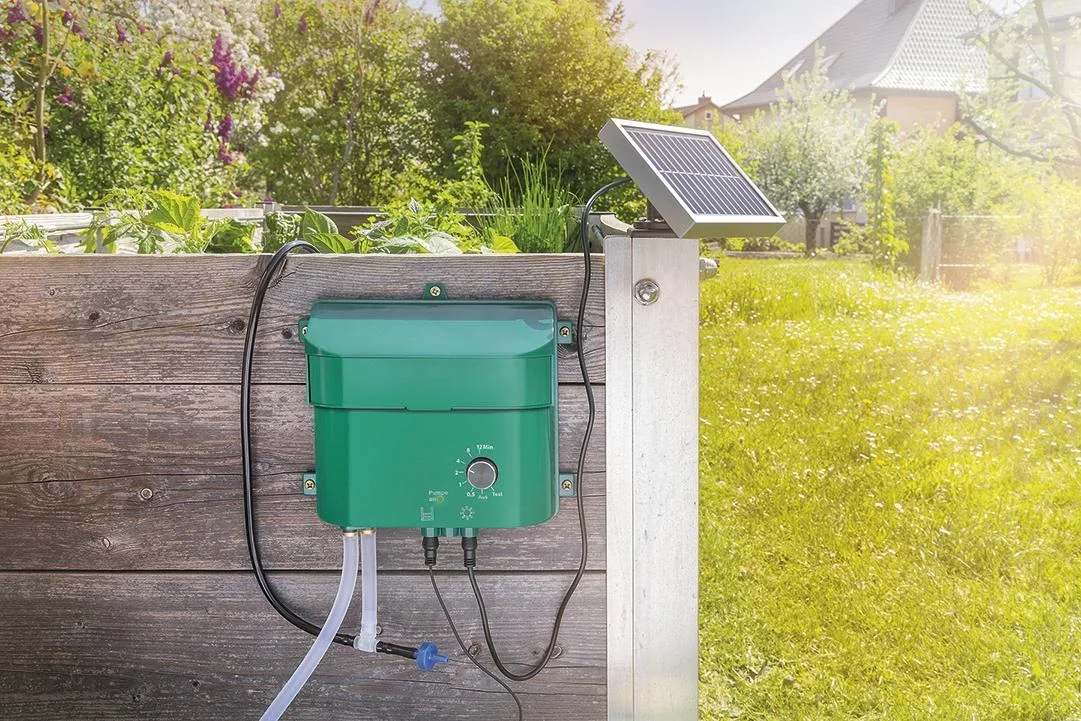 Solar Bewässerungsset mit Akku, Panel, Pumpe, Schlauch, Düsen etc. - 3