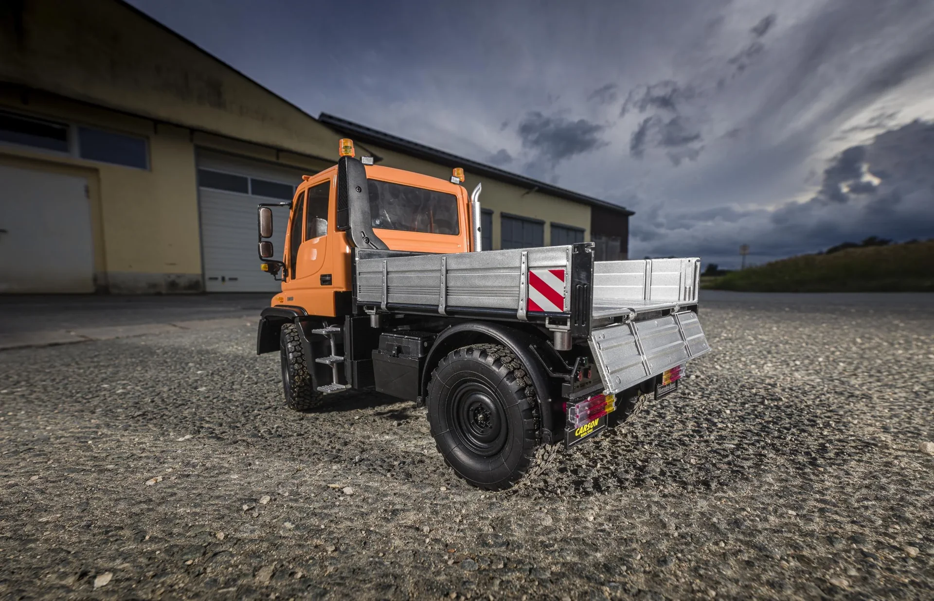Fahrzeug MB Unimog U300 2.4 G 100 % RTR orange 1:12 - 0
