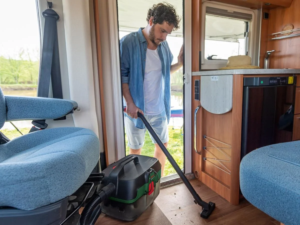 Akku-Allzwecksauger AdvancedVac 18V-8 - 1