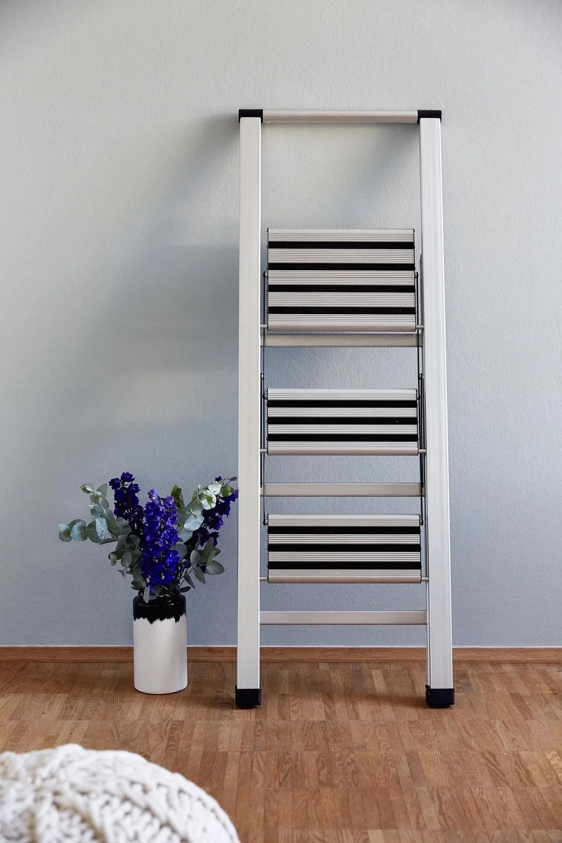 Alu-Design Klapptrittleiter 1-stufig Silber, rutschfeste Haushaltsleiter, Sicherheits-Stehleiter - 5