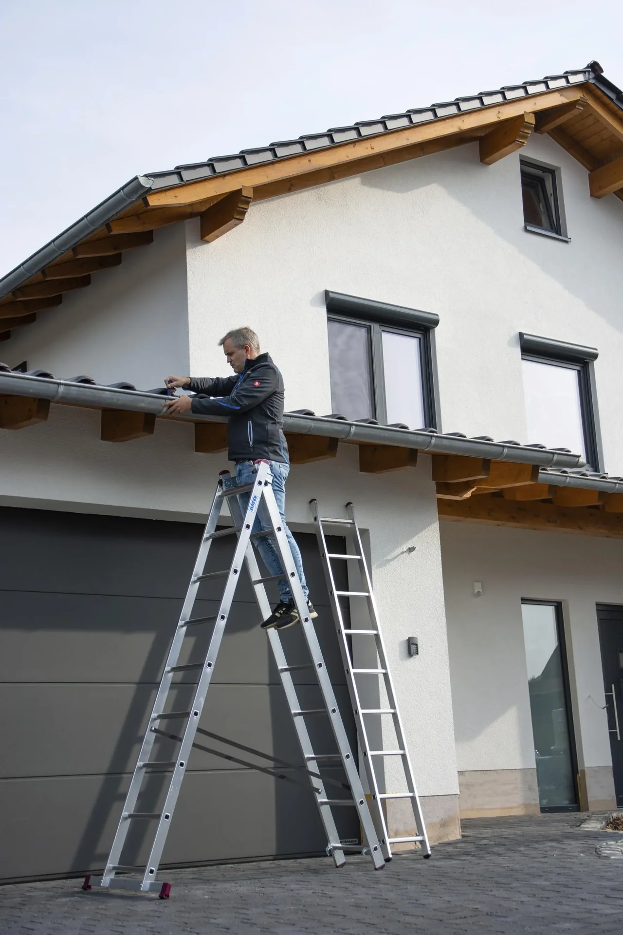 CORDA Vielzweckleiter, 3 x 9 Sprossen - 8