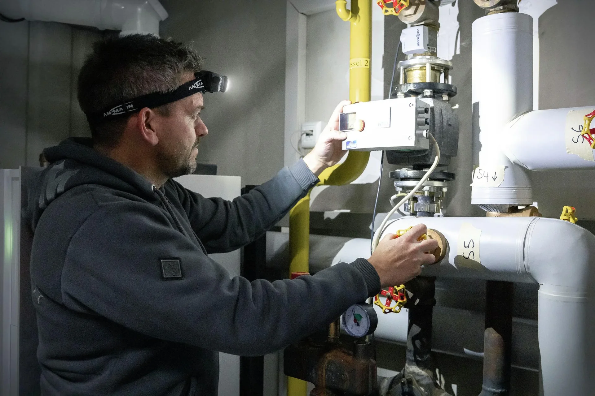 Kopfleuchte mit Gestensteuerung, wiederaufladbar, dimmbar, fokusierbar - 0