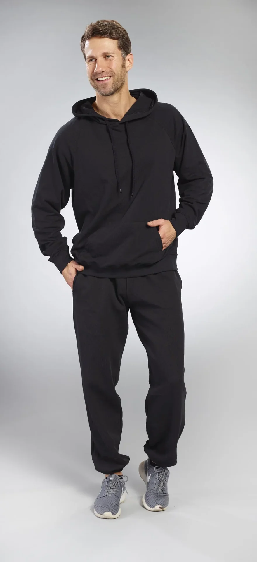 Hoody mit Kängurutasche, Farbe schwarz, Gr.M - 4