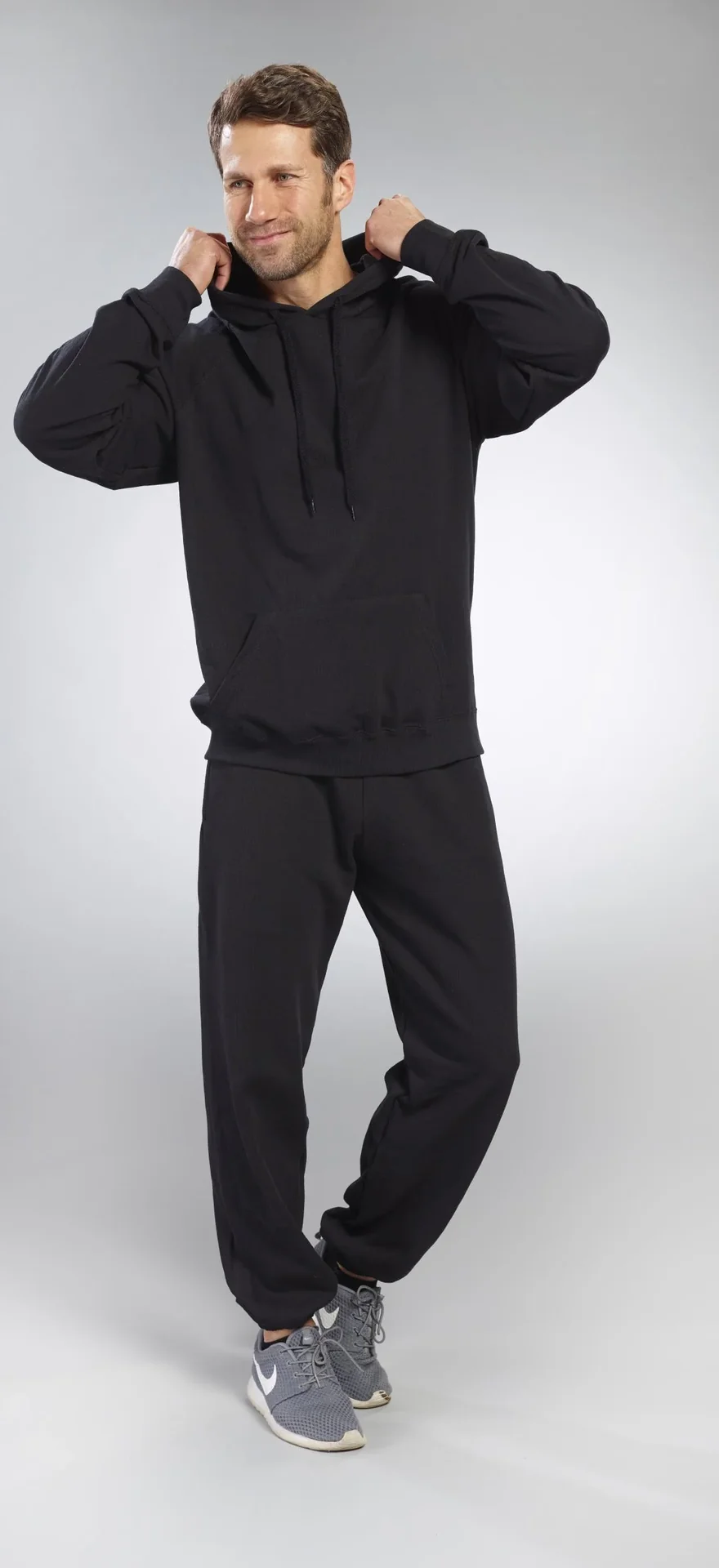 Hoody mit Kängurutasche, Farbe schwarz, Gr.M - 6