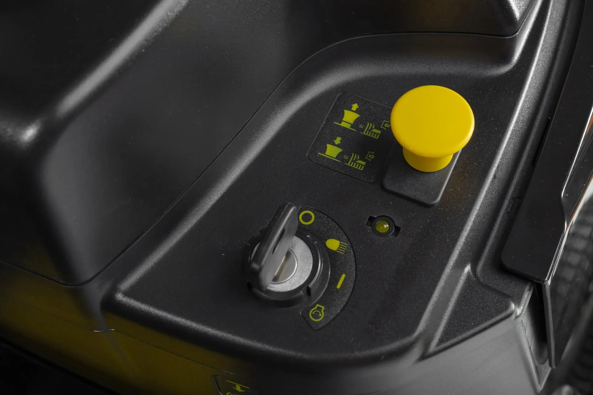 Rasentraktor AT4 84 A - 0