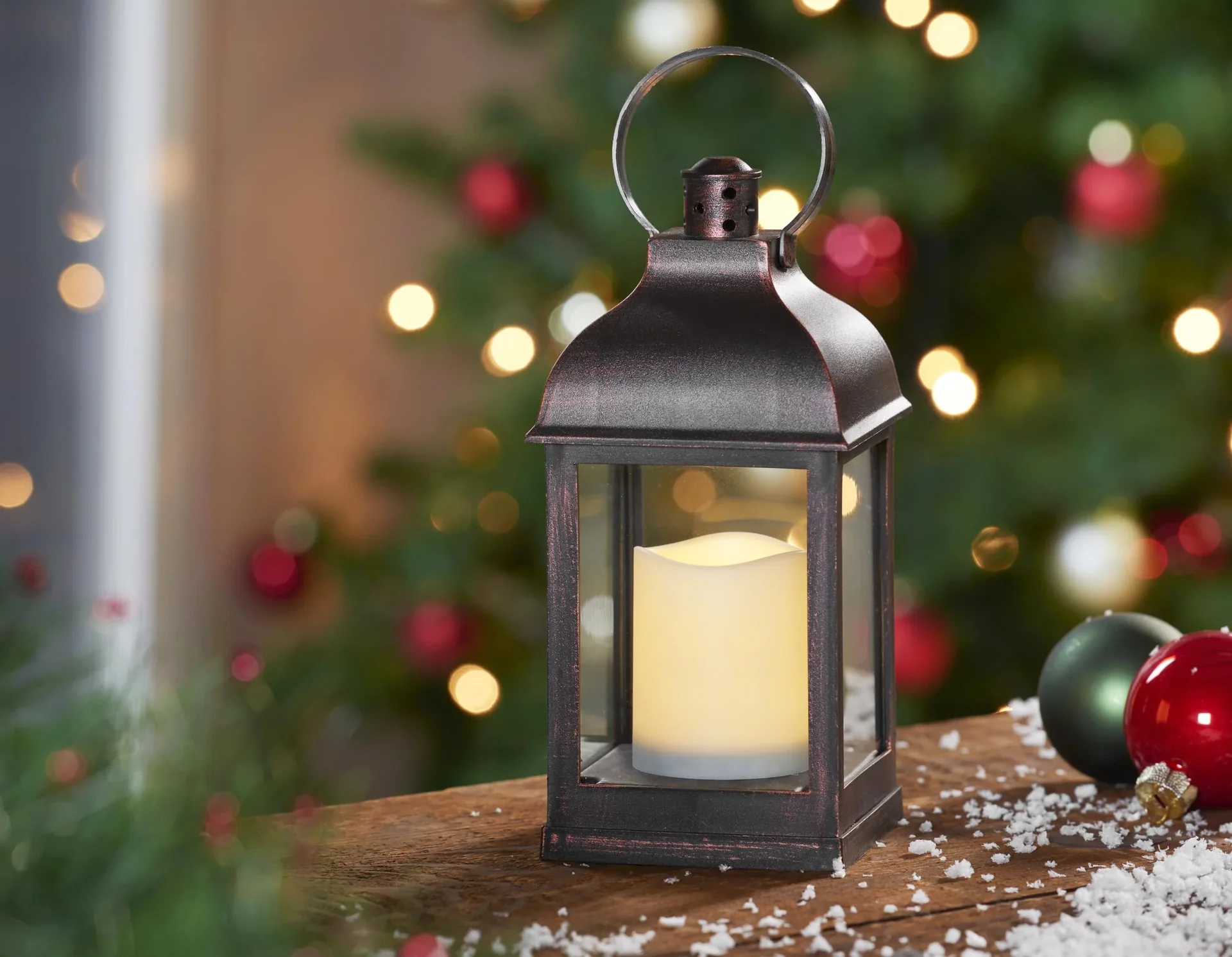 Laterne mit LED Kerze und Flackereffekt - 4