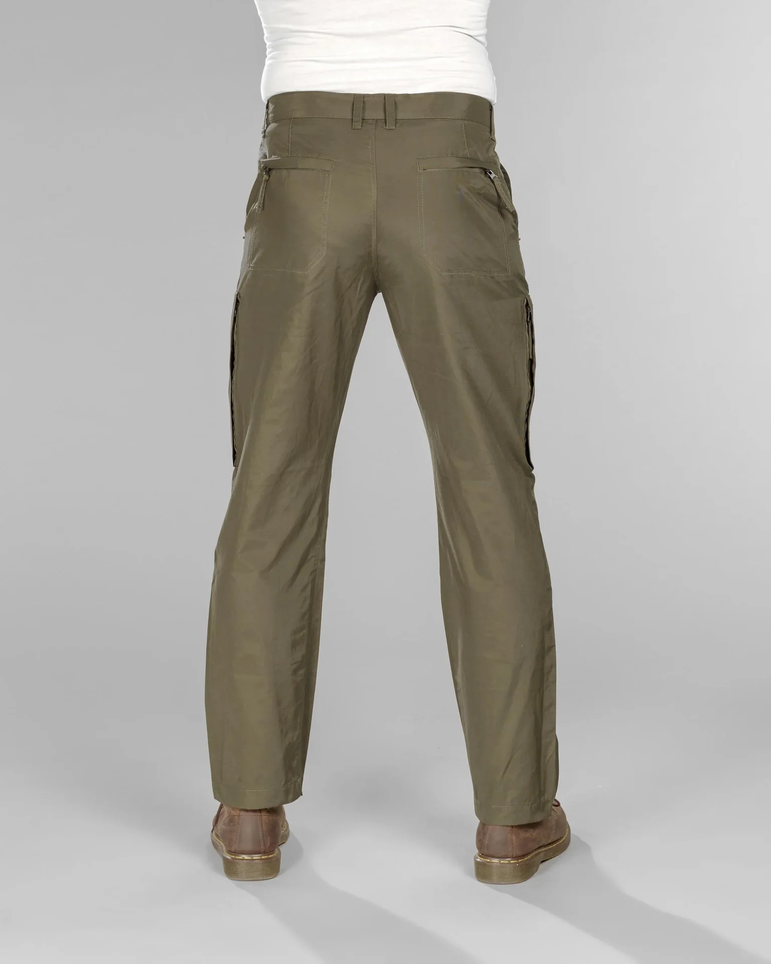 Outdoorhose, Gesäßtasche mit Reißverschluss, Farbe oliv, Gr.48 - 8