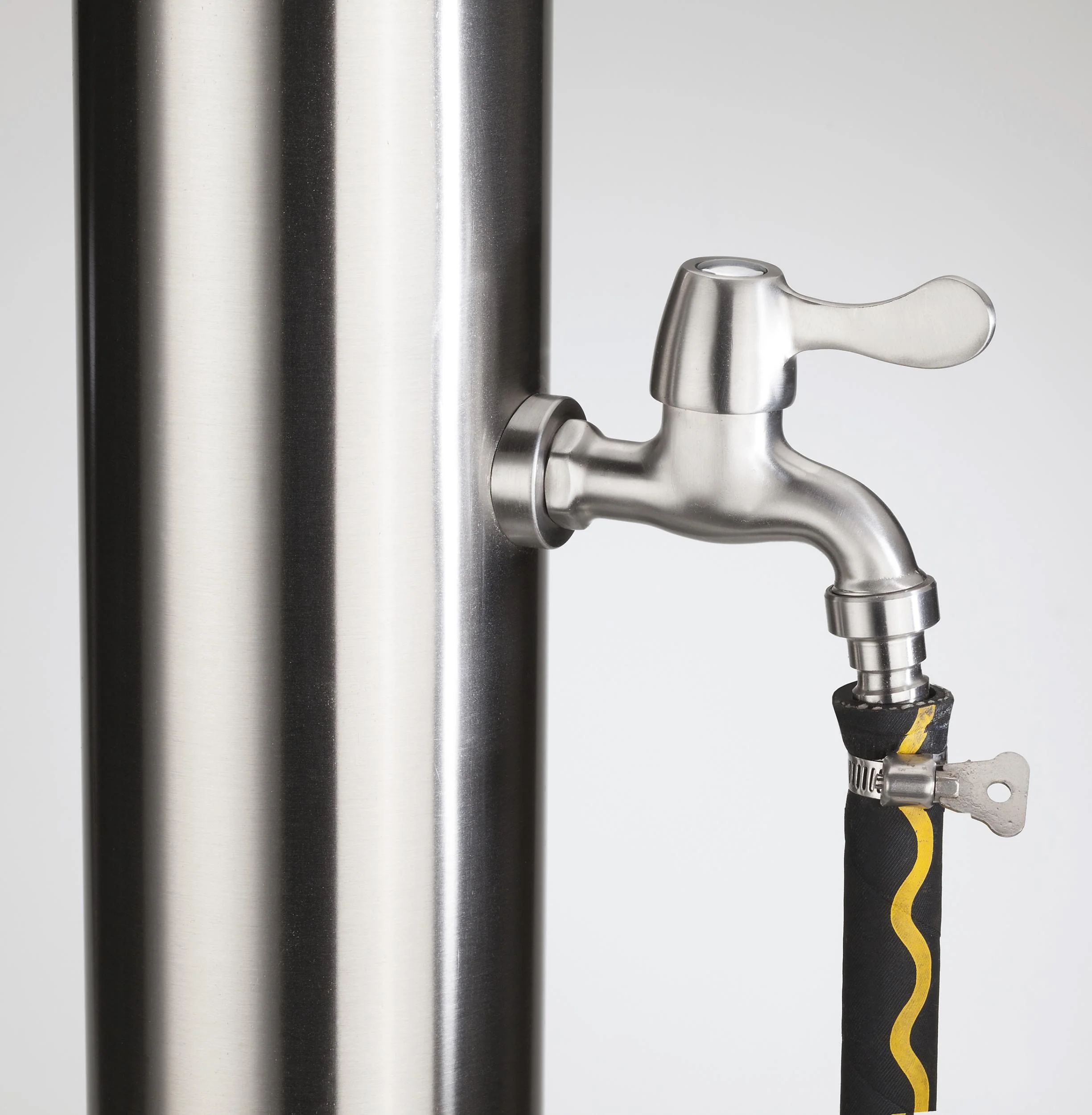 Wasserzapfsäule aus Edelstahl mit 2 Auslaufhähnen - 4