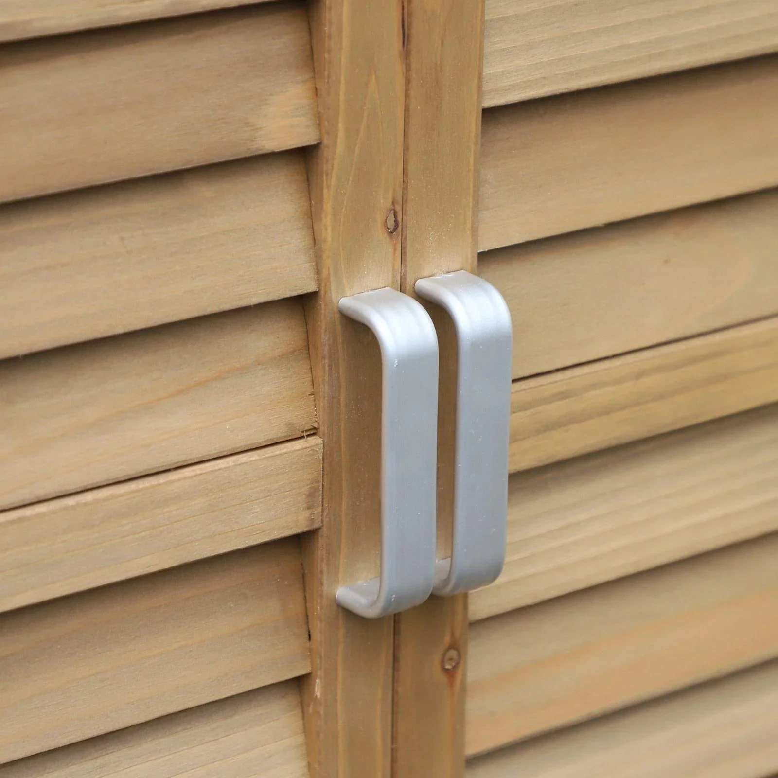 Geräteschrank mit Lamellentüren - 0