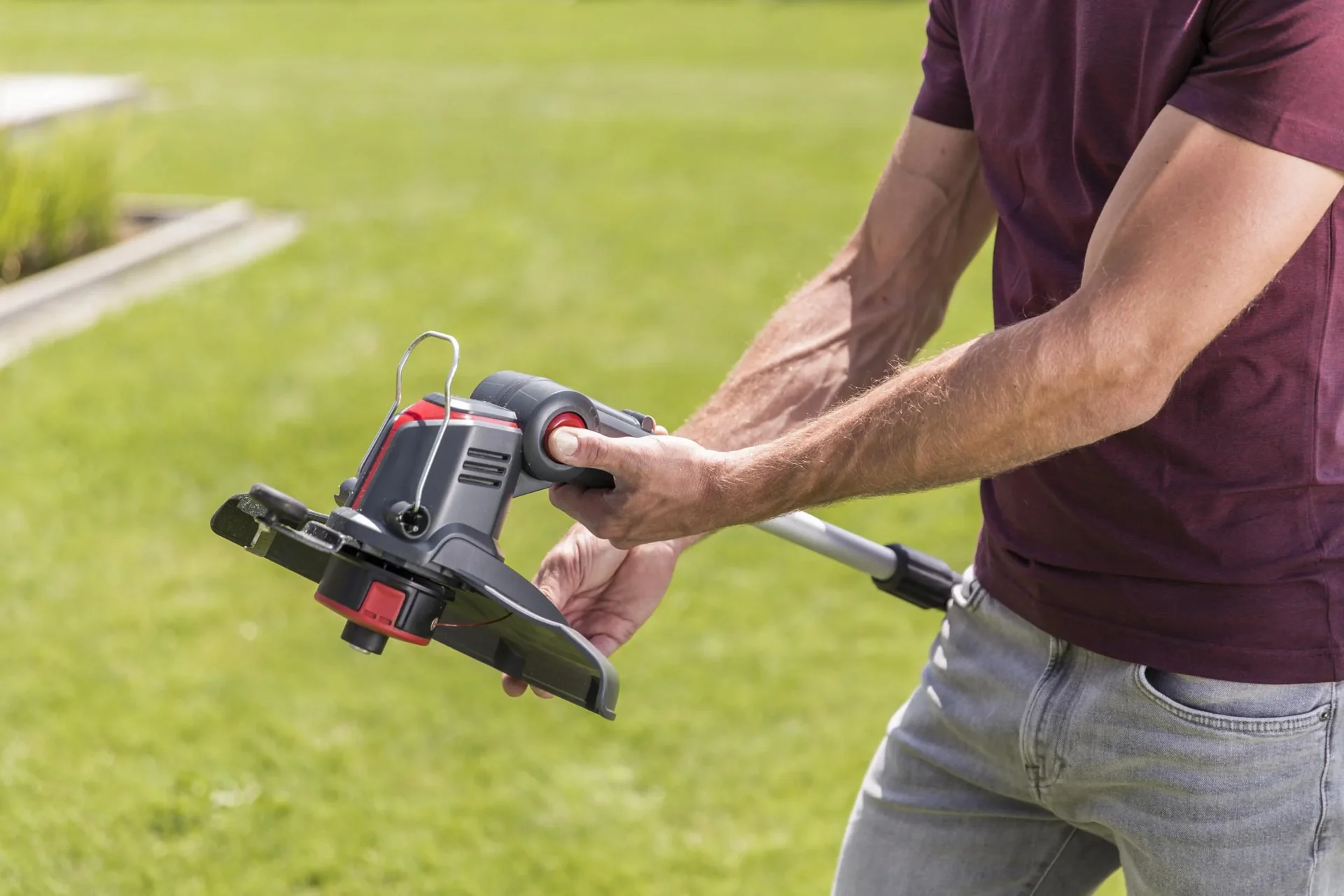 Akku-Rasentrimmer GT 1825 inklusive Ersatzfadenspule - BOSCH HOME AND GARDEN COMPATIBLE - 2