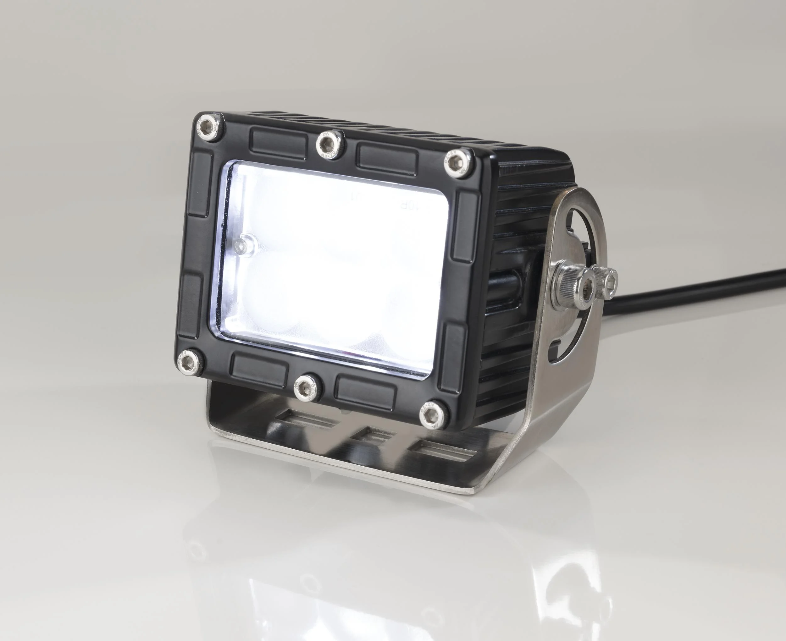 LED-Arbeitsleuchte, 6 LEDs 30 Watt - 4