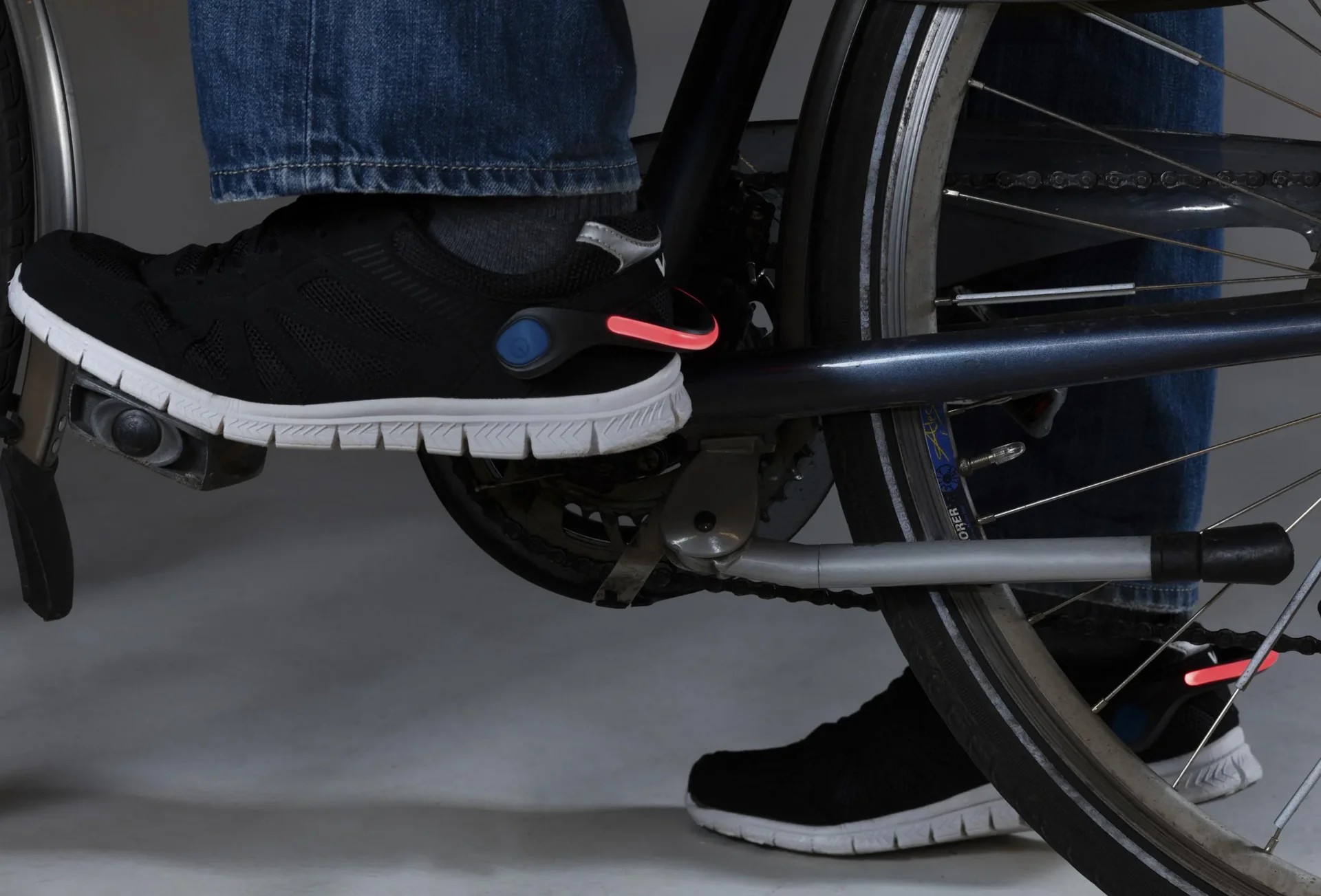 Leuchtclips für Schuhe im Doppelpack, Sichtbarkeit bei Dunkelheit - 2