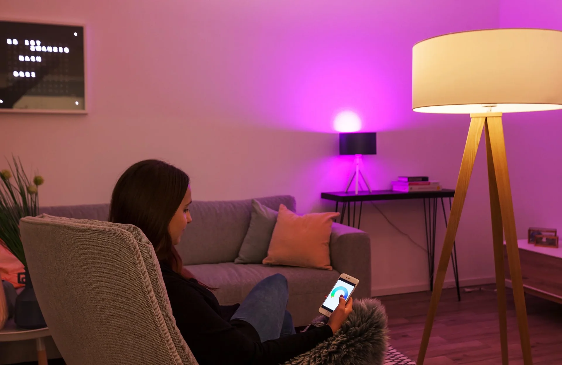 tint LED Zusatzlampe mit 9,5 Watt, E27 in weiß und bunt - 1