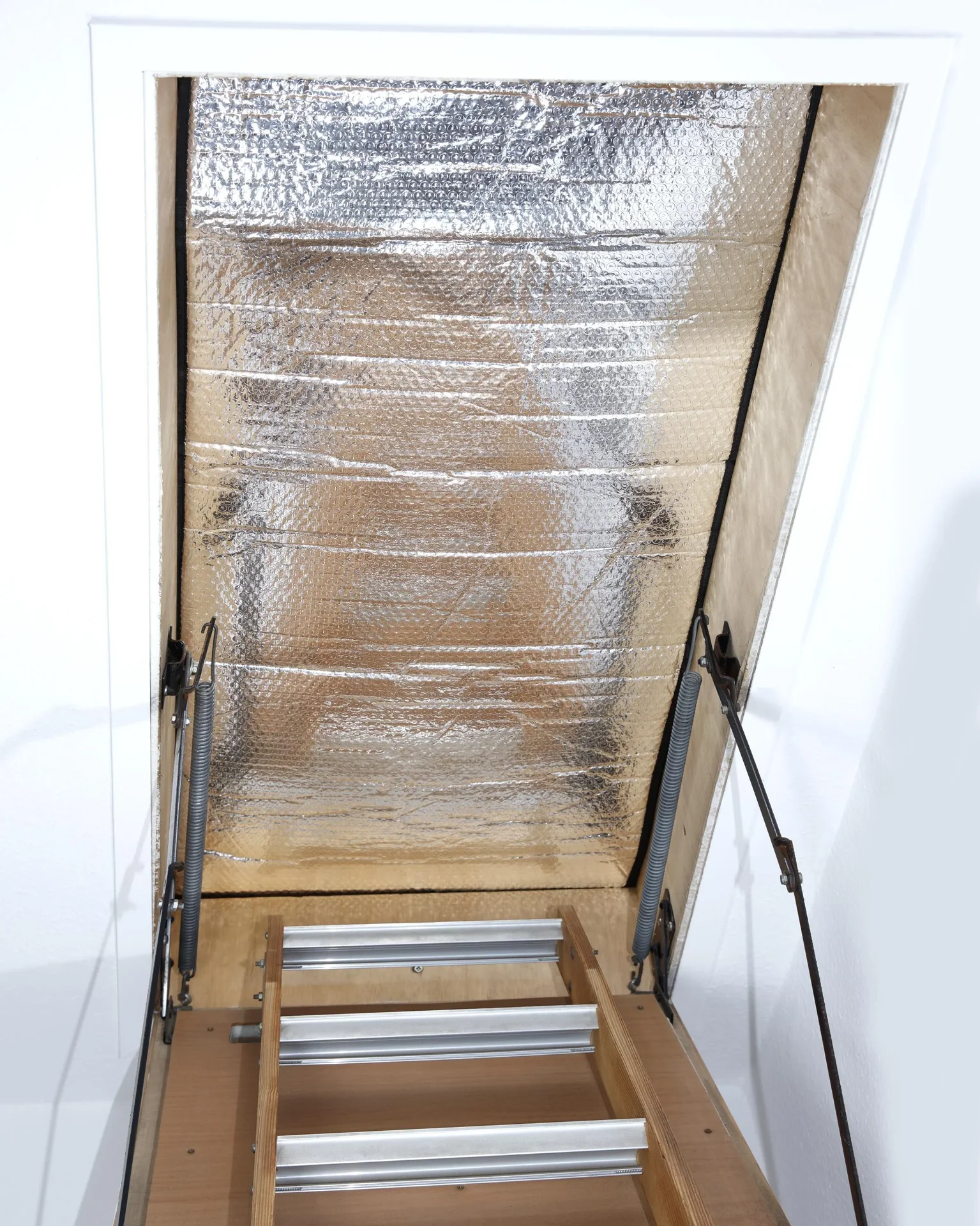 Isolation für Dachtreppen und Dachbodenöffnungen - 7