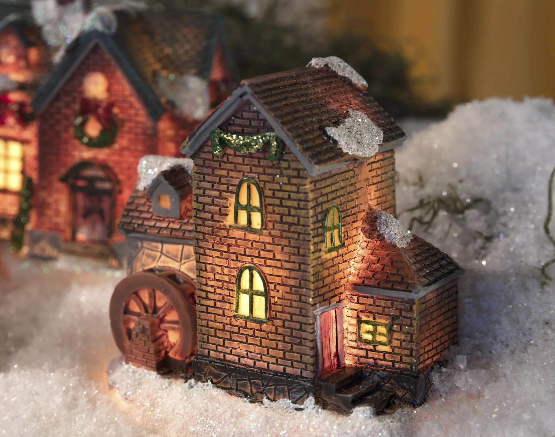Weihnachtsdorf Set mit Beleuchtung - 9-teilig - 1