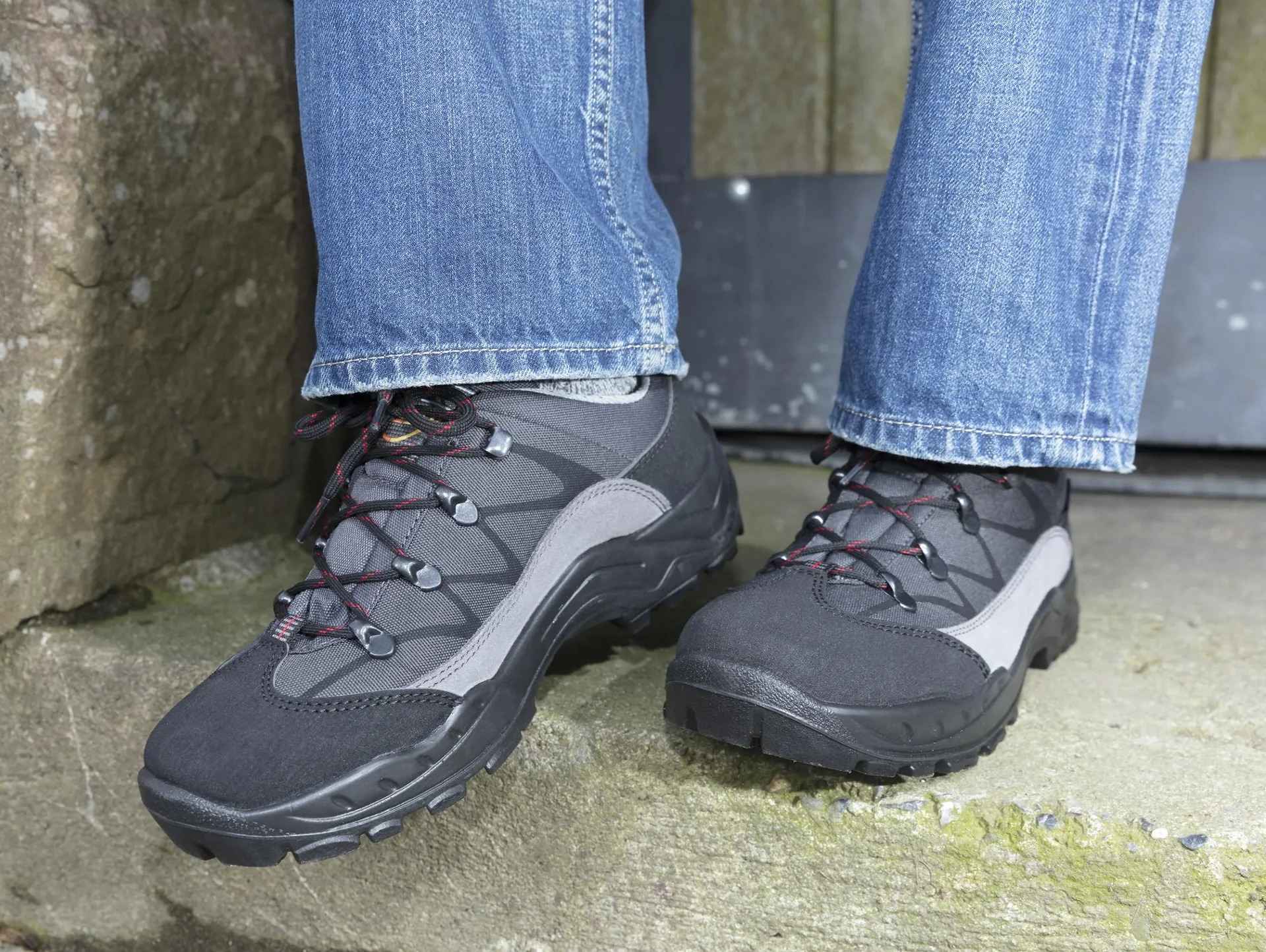 Trekkingschuh Farbe grau mit schwarz abgesetzt, Gr.40 - 0