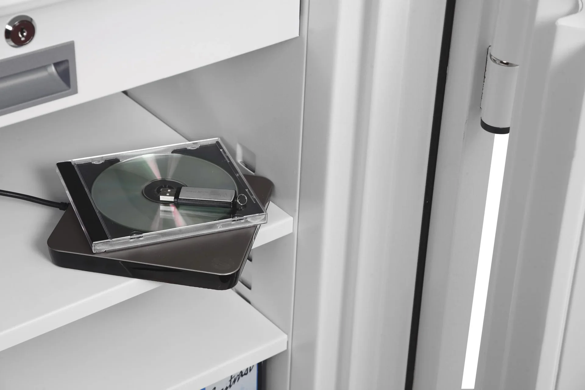 Feuer-/ Einbruchsschrank Fire Fox FS1623E mit Elektronikschloss - 0