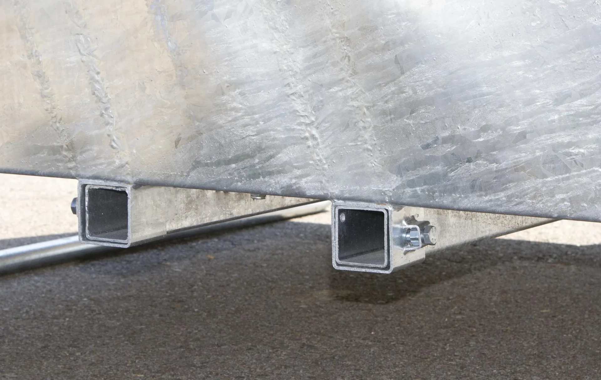 Viereckraufe mit Palisadenfressgitter, für Rinder und Pferde - 6