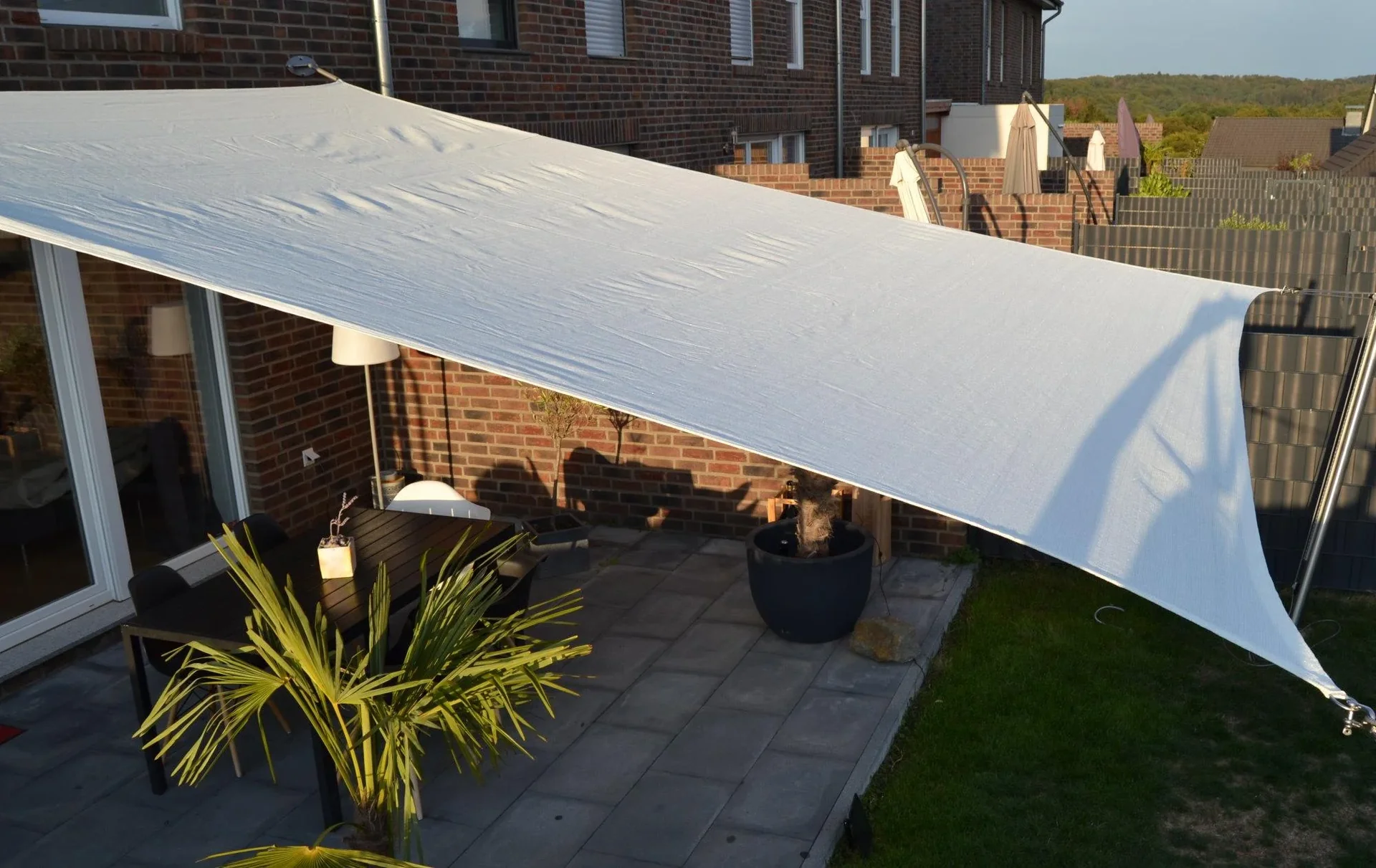 Vierecksonnensegel HDPE creme weiß 400 x 500 cm Wind-u. Wasserdurchlässig - 1