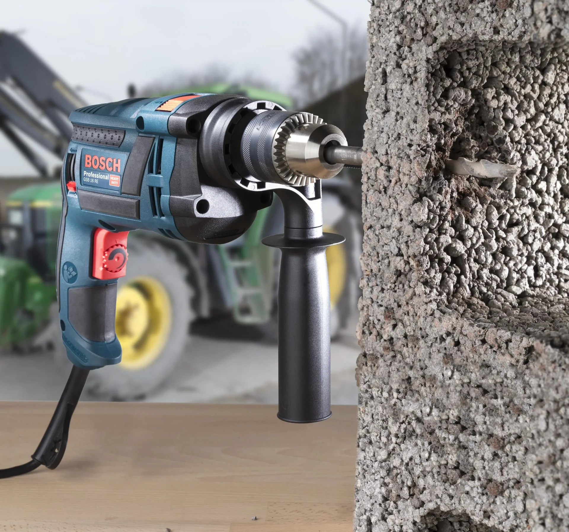 Schlagbohrmaschine GSB 16 RE, 750 Watt, inklusive 100 teiligem Zubehörset - 4